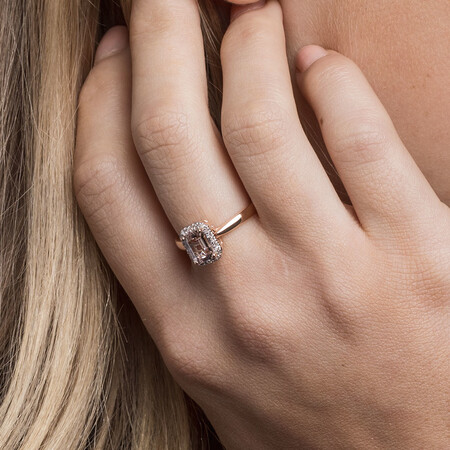 Ring with Morganite & Diamonds in 10kt Rose Gold Ring with Morganite & Diamonds in 10kt Rose Gold
