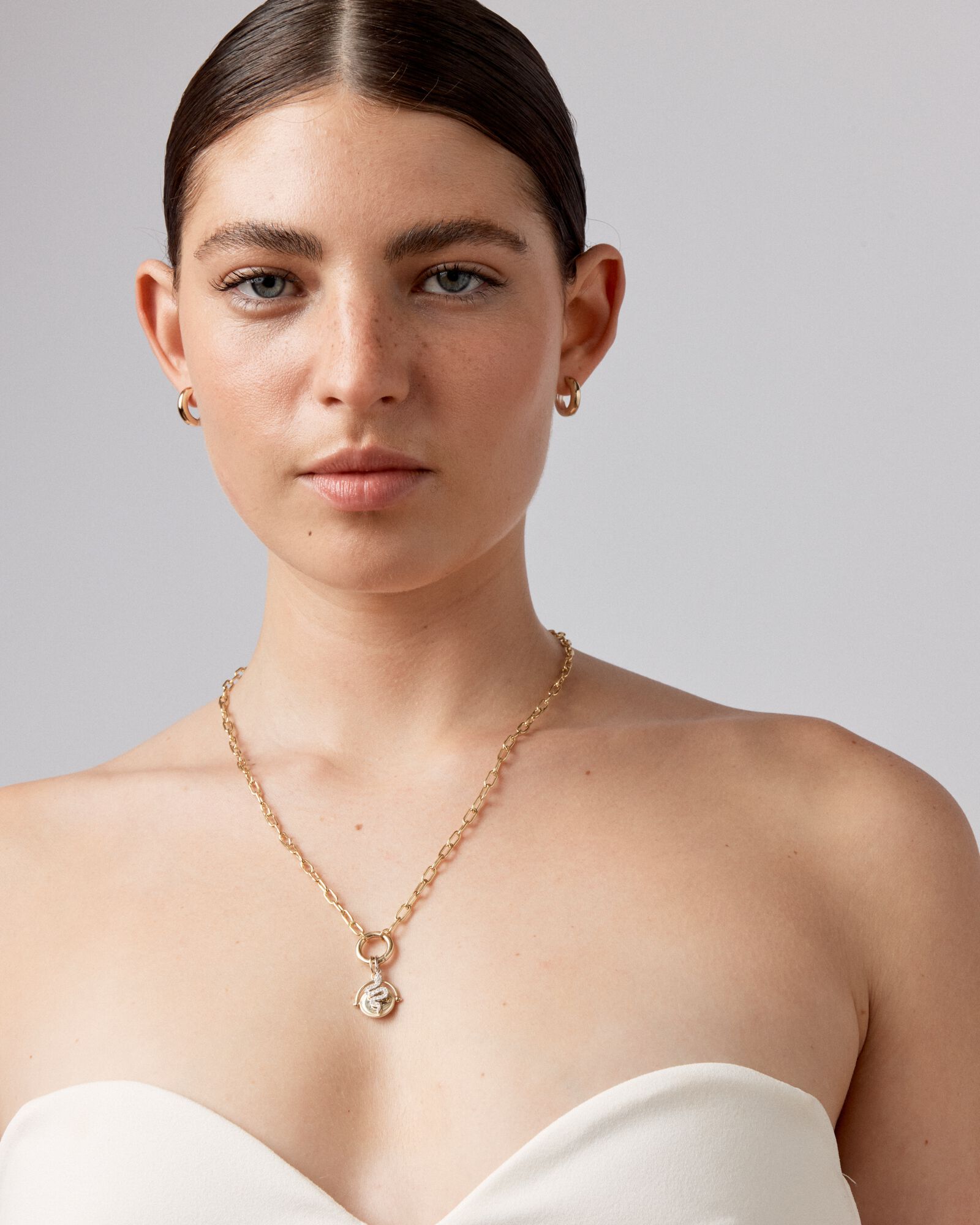 Engravable Spinning Circle Pendant in 10kt Yellow Gold