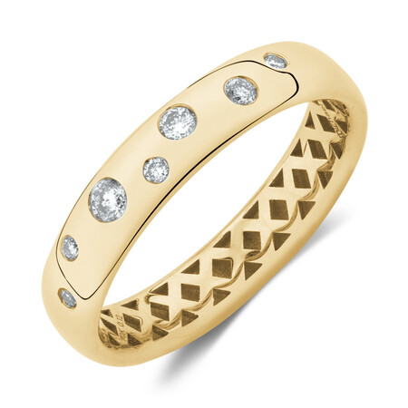 Hammer Set Ring with Diamonds in 10kt Yellow Gold