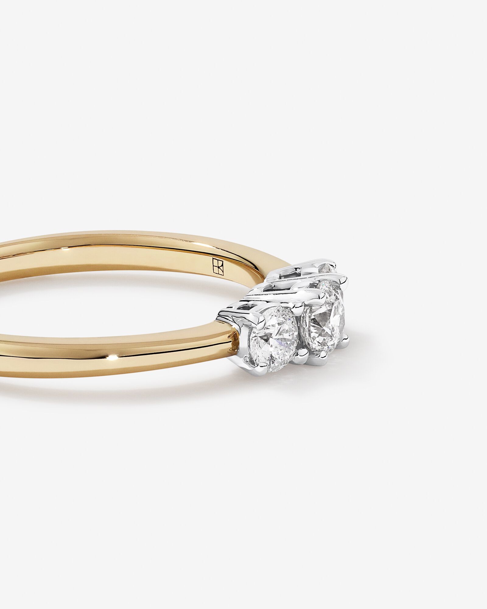 Bague en or jaune et blanc 14 carats avec diamants de 0,50 carat et 3 pierres Signature 101