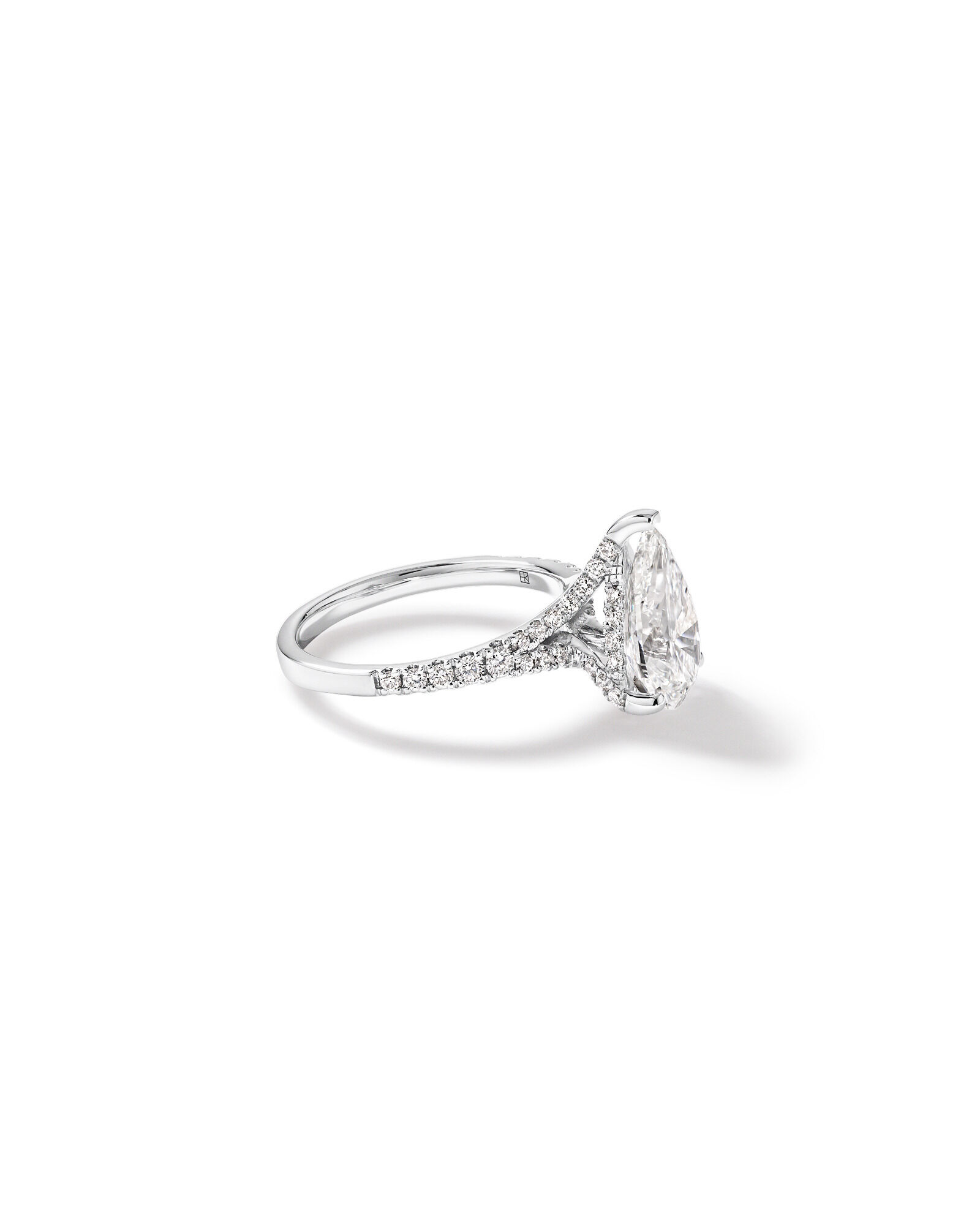 Bague de fiançailles en or blanc 18 carats avec diamant de laboratoire taille poire de 3,50 carats