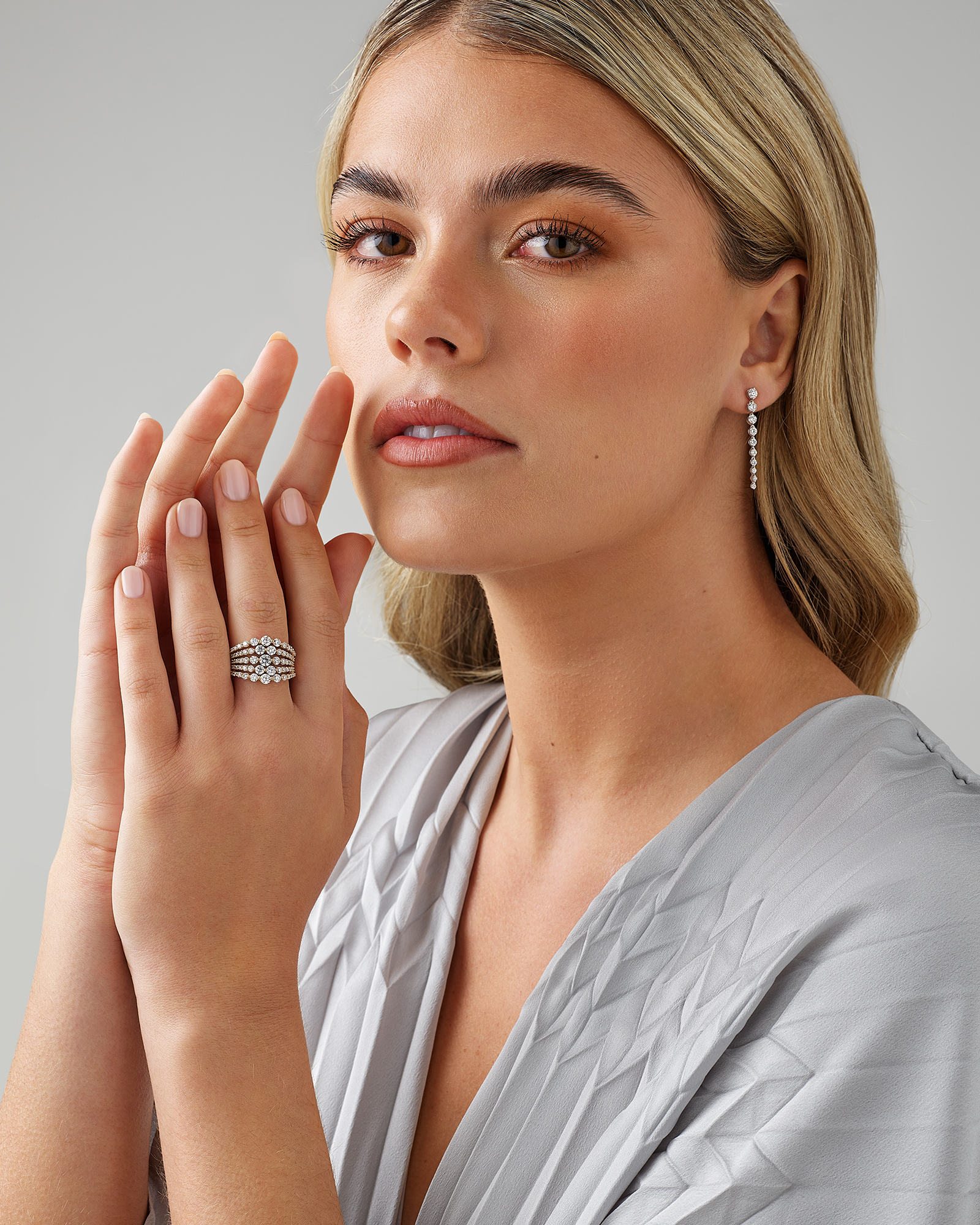 2,00 carats TW Bague à multiples bandes graduées en diamant en or jaune 18kt