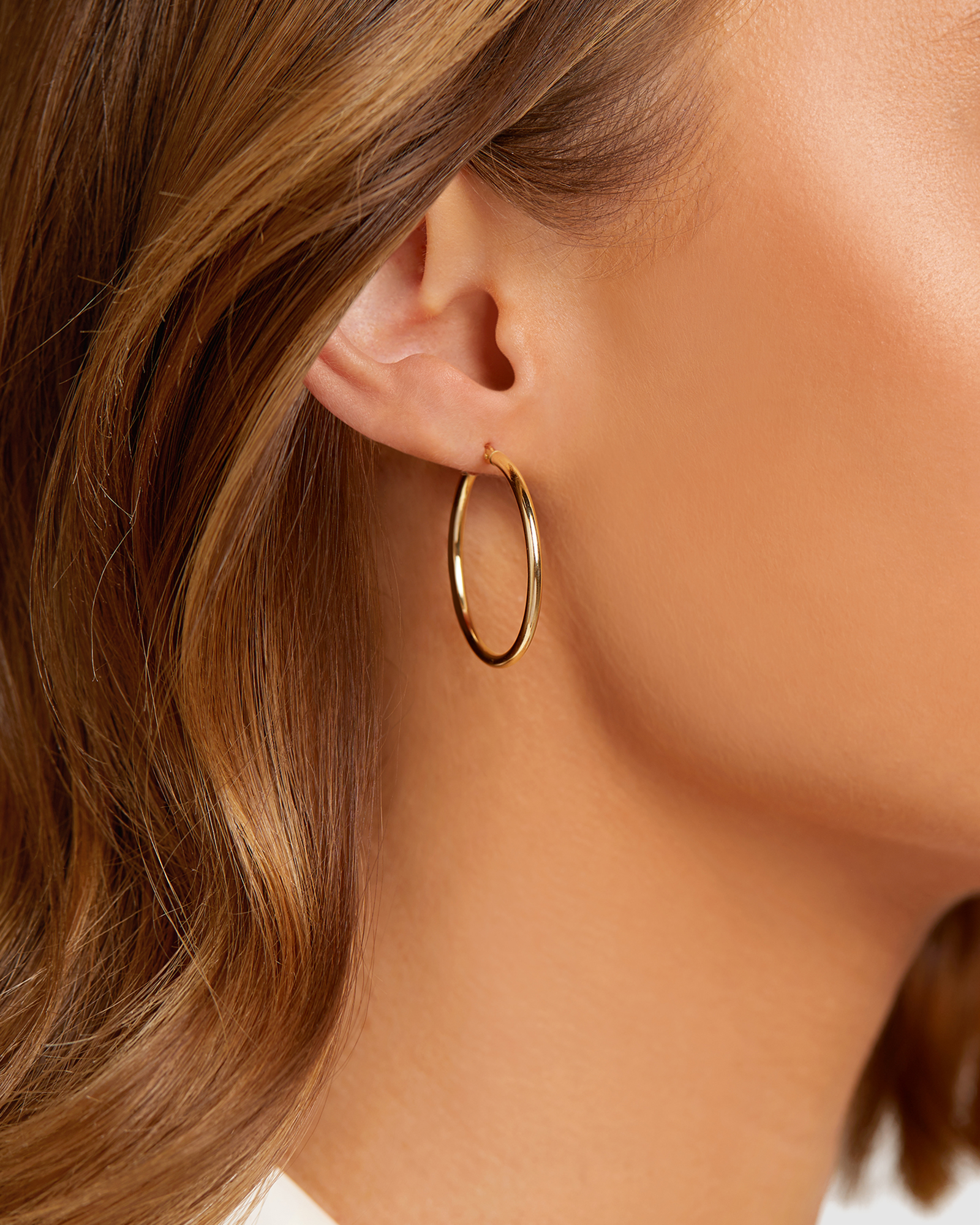 25mm Round Hoop Earrings in 10kt Yellow Gold
