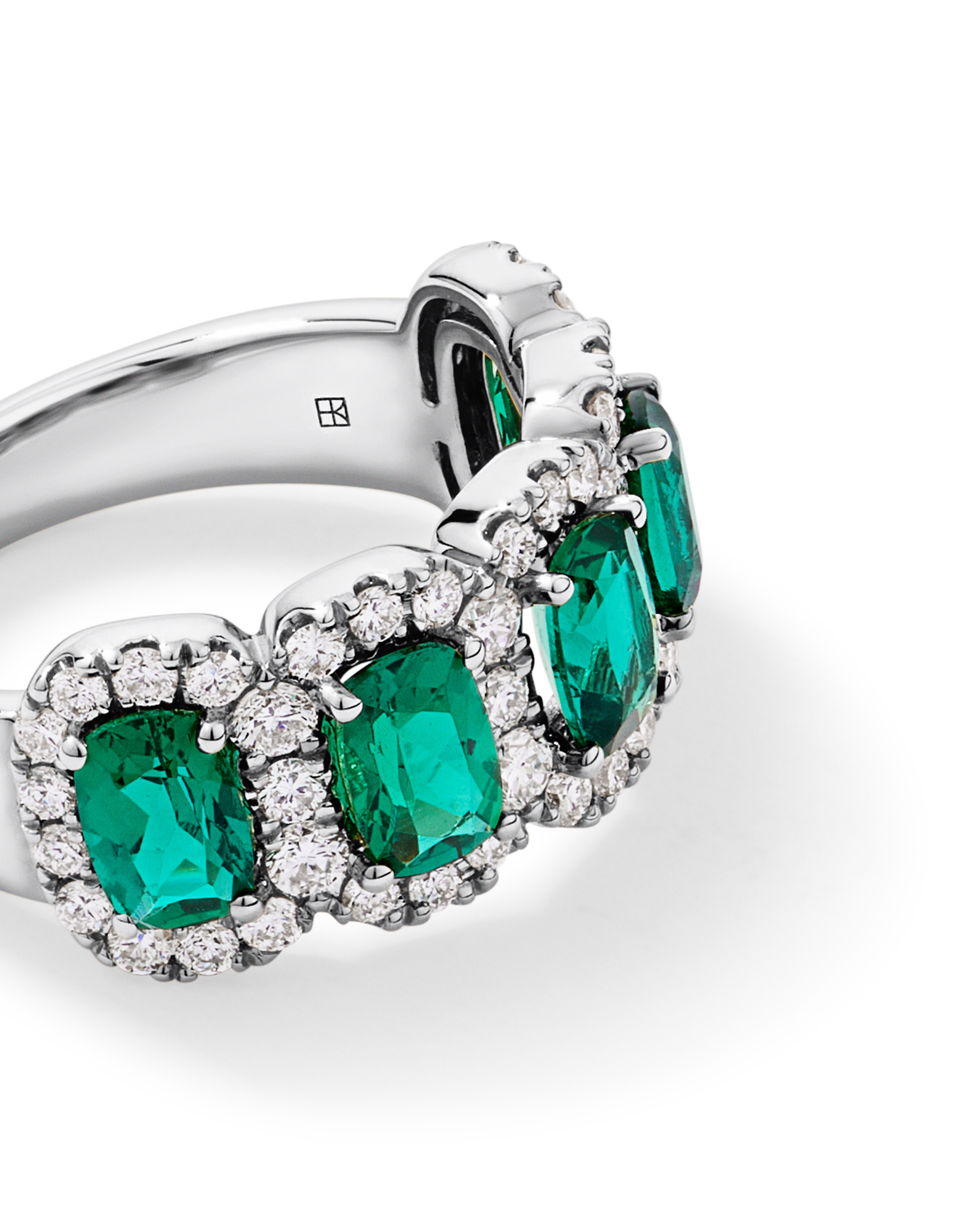Created Emerald and 0.90 Carat TW Laboratory-Grown Diamond Ring 10kt Gold