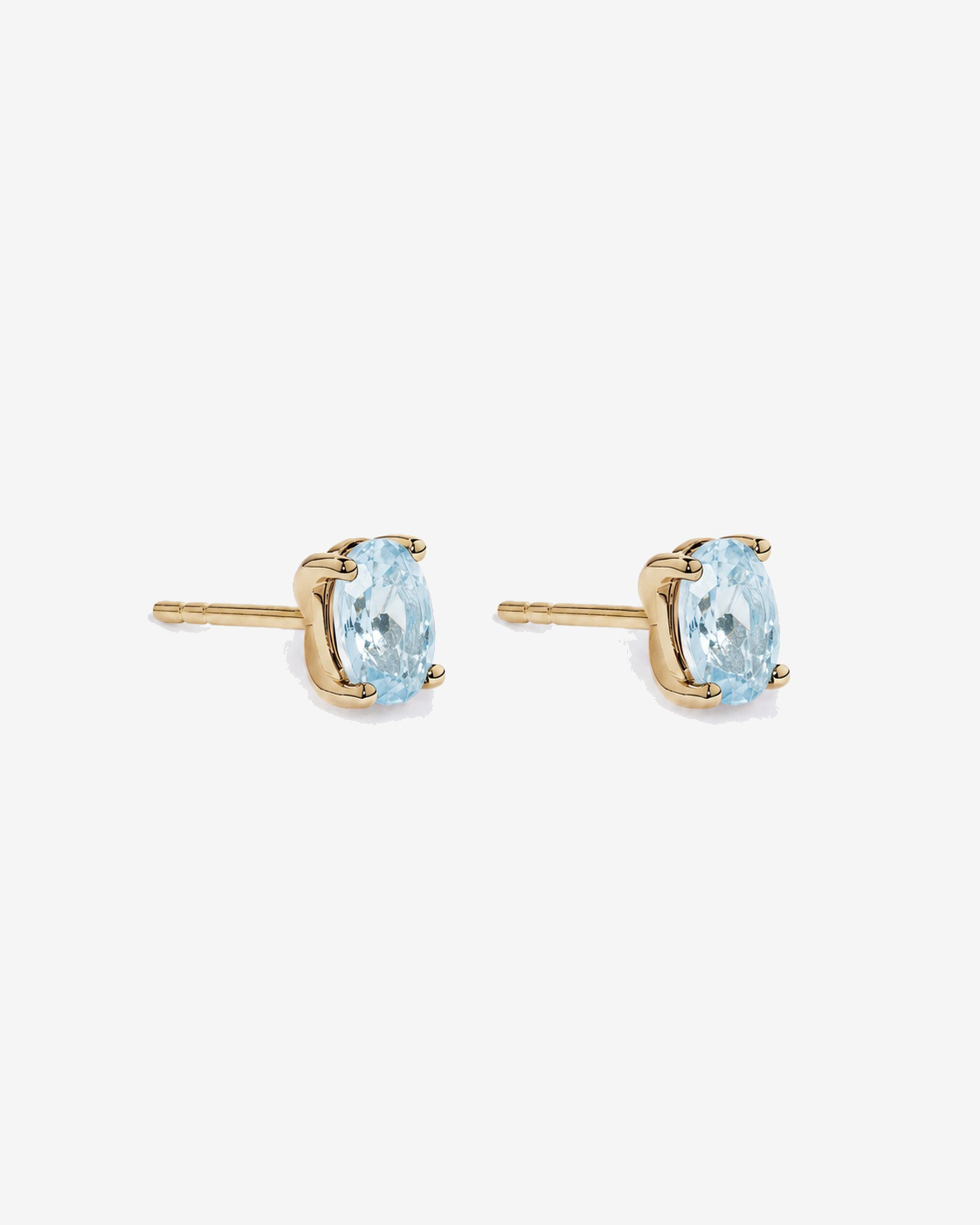 Oval Aquamarine Stud Earrings in 10kt Yellow Gold