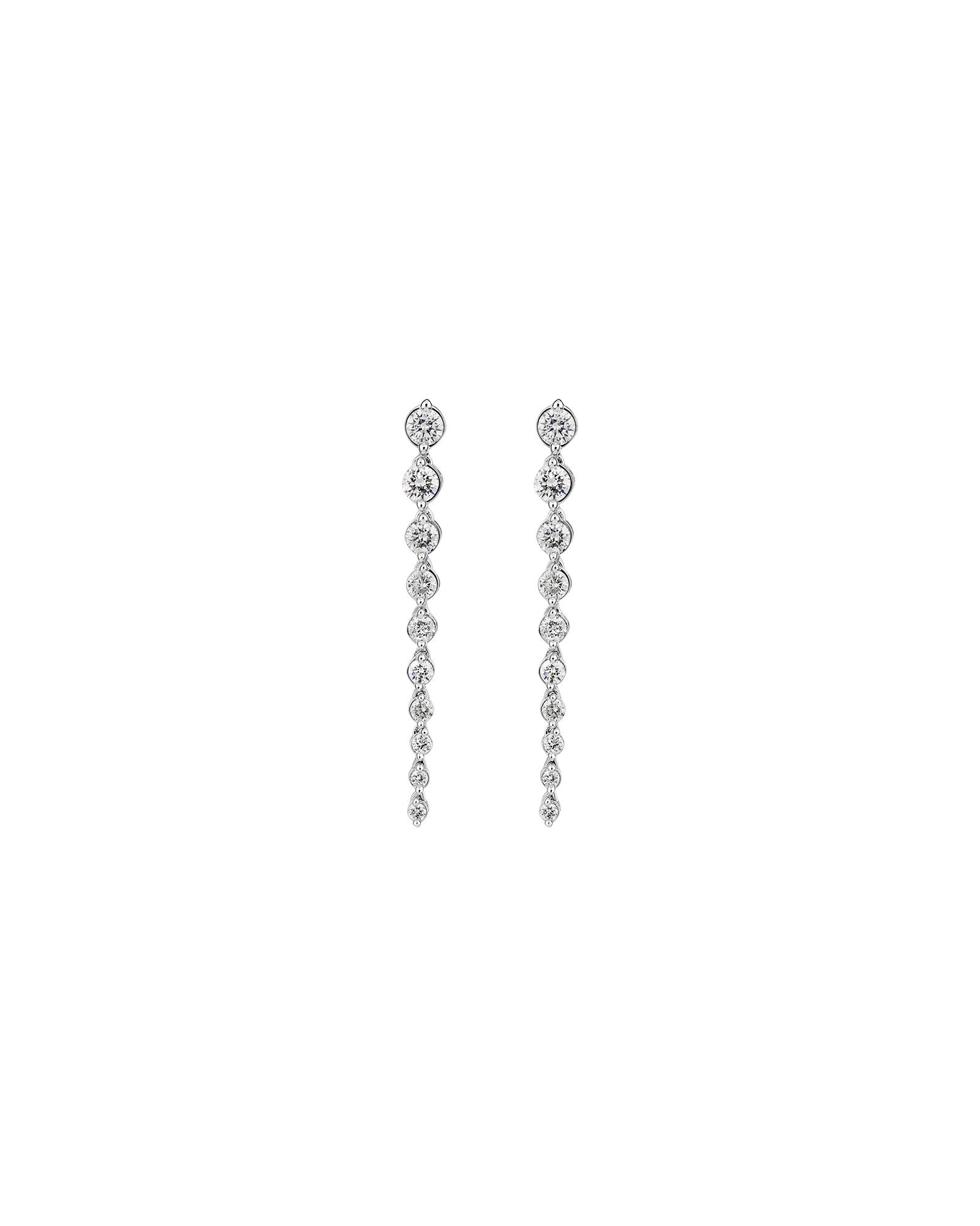 0,50 carat TW Boucles d'oreilles pendantes graduées en diamant en or blanc 18kt