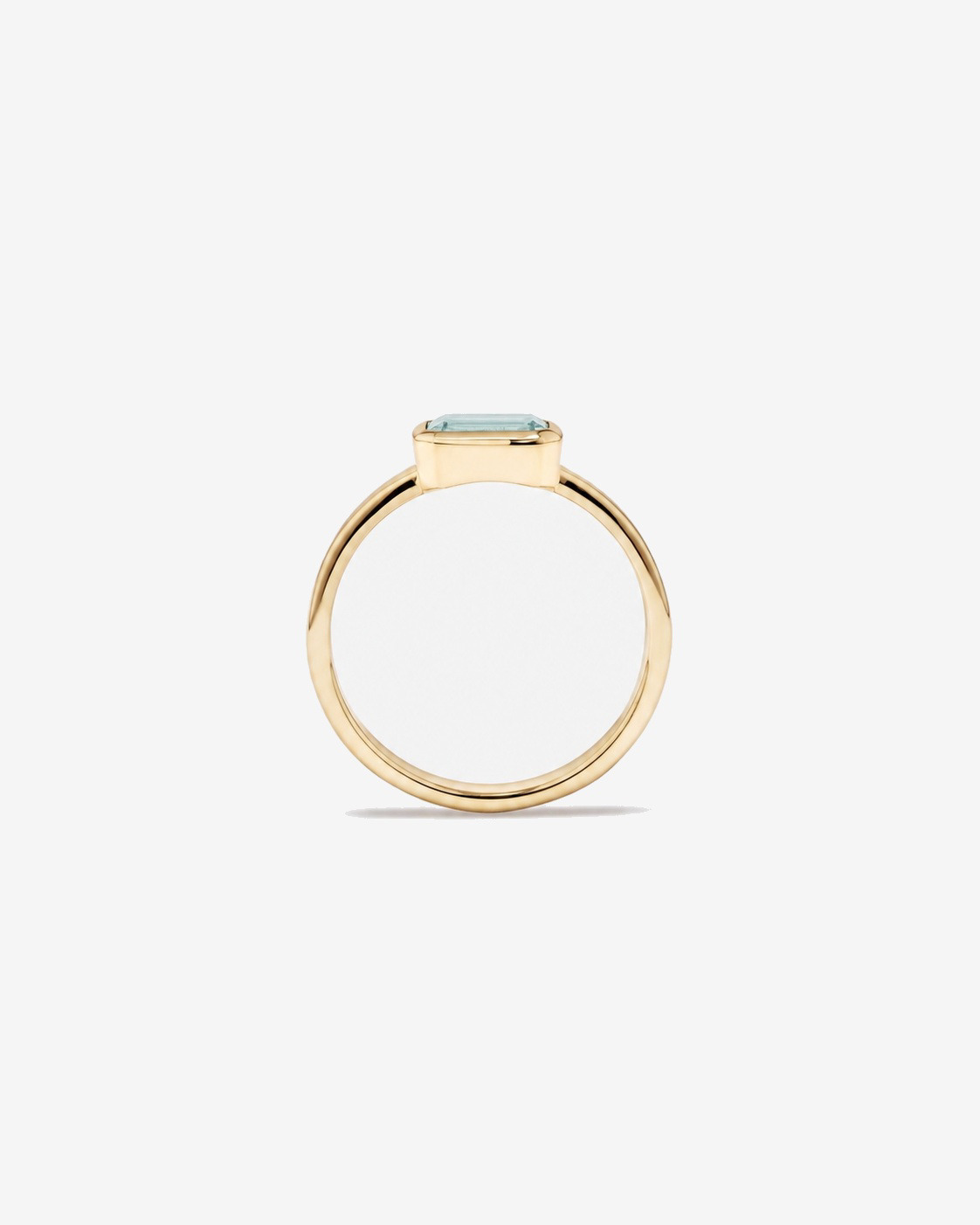 Bague Aigue-marine sertie clos en or jaune 10 ct