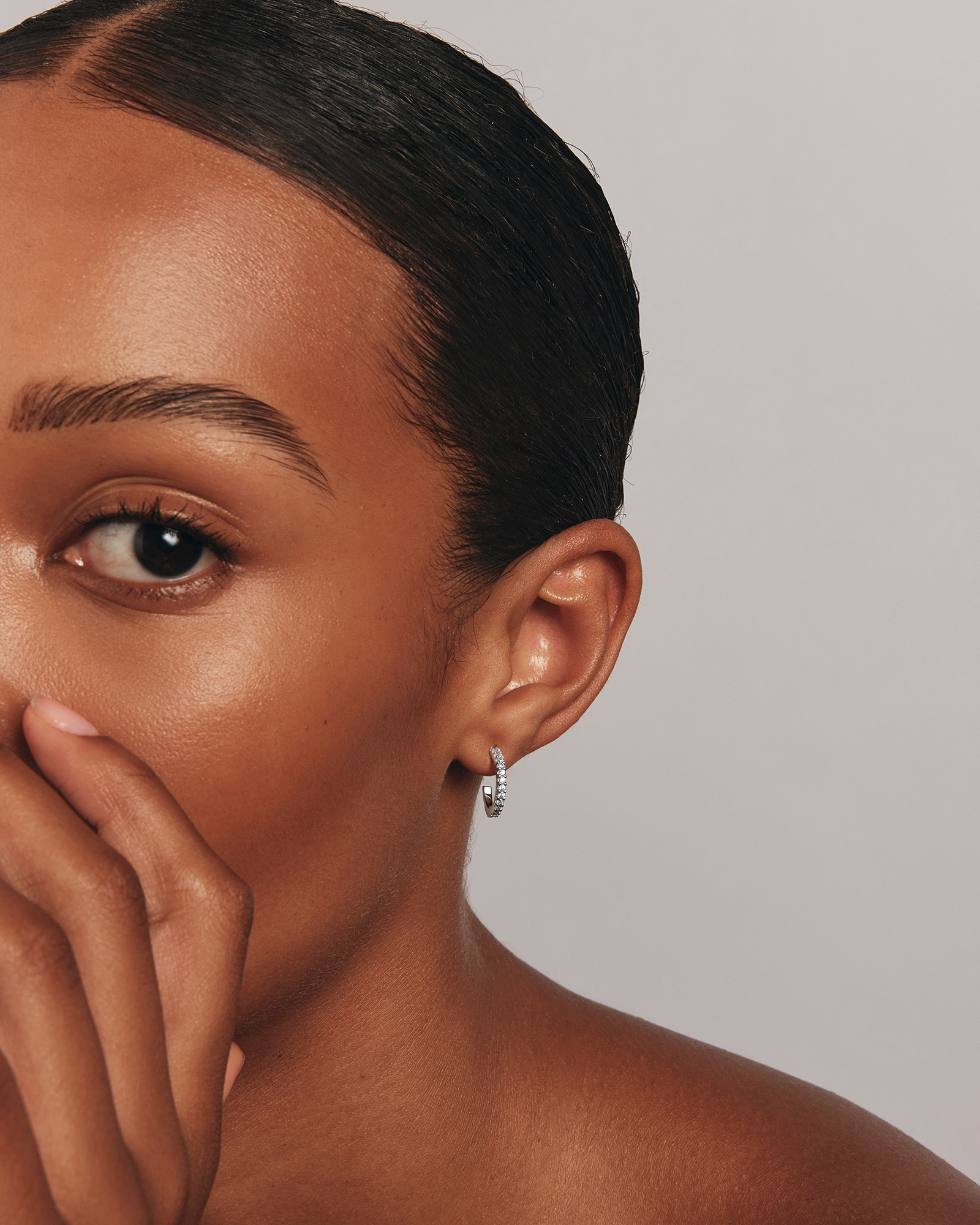 Boucles d'oreilles clous Demi-Créoles avec zircone cubique en argent sterling
