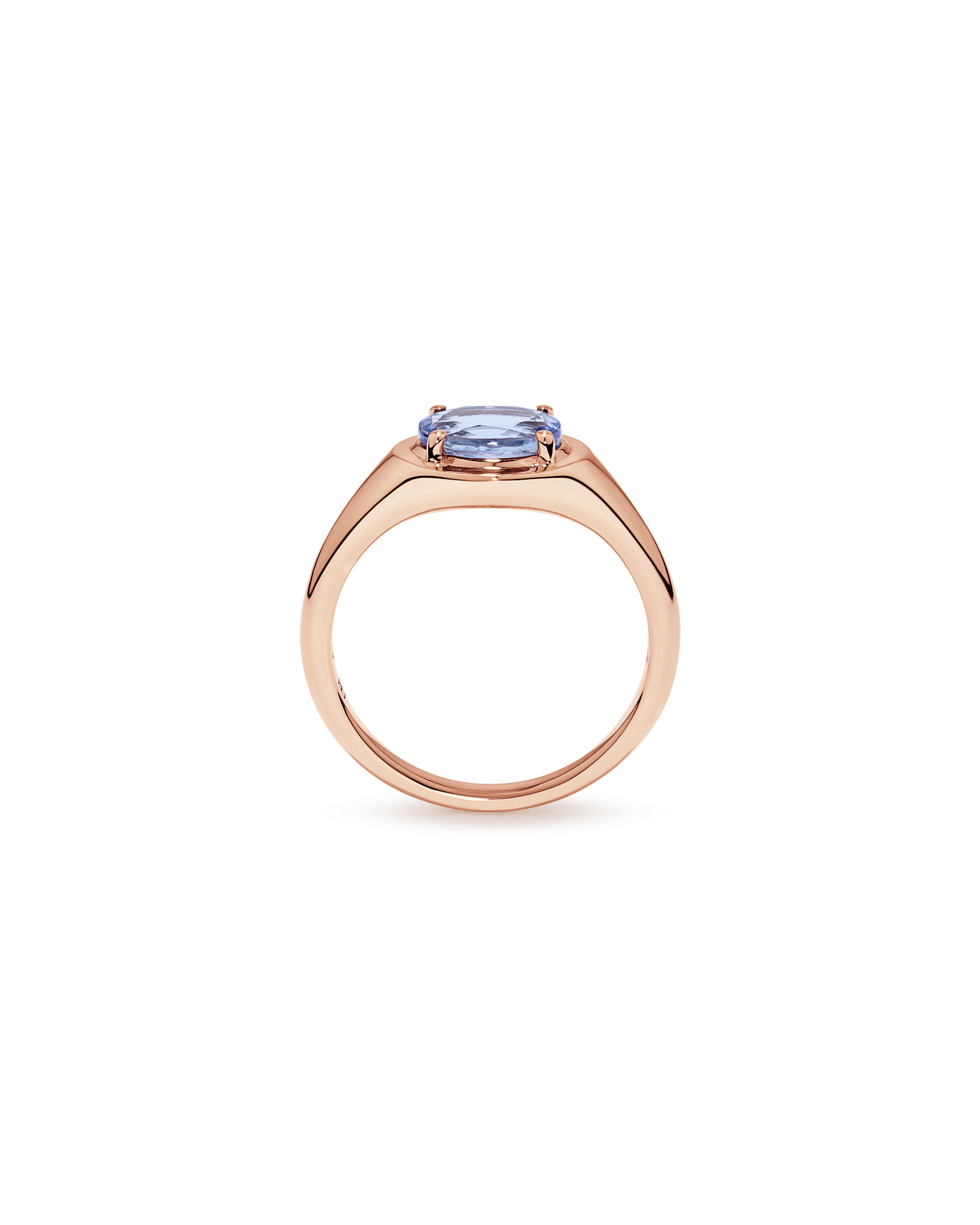 Anneau ovale taillé en tanzanite est-ouest or rose 10 carats