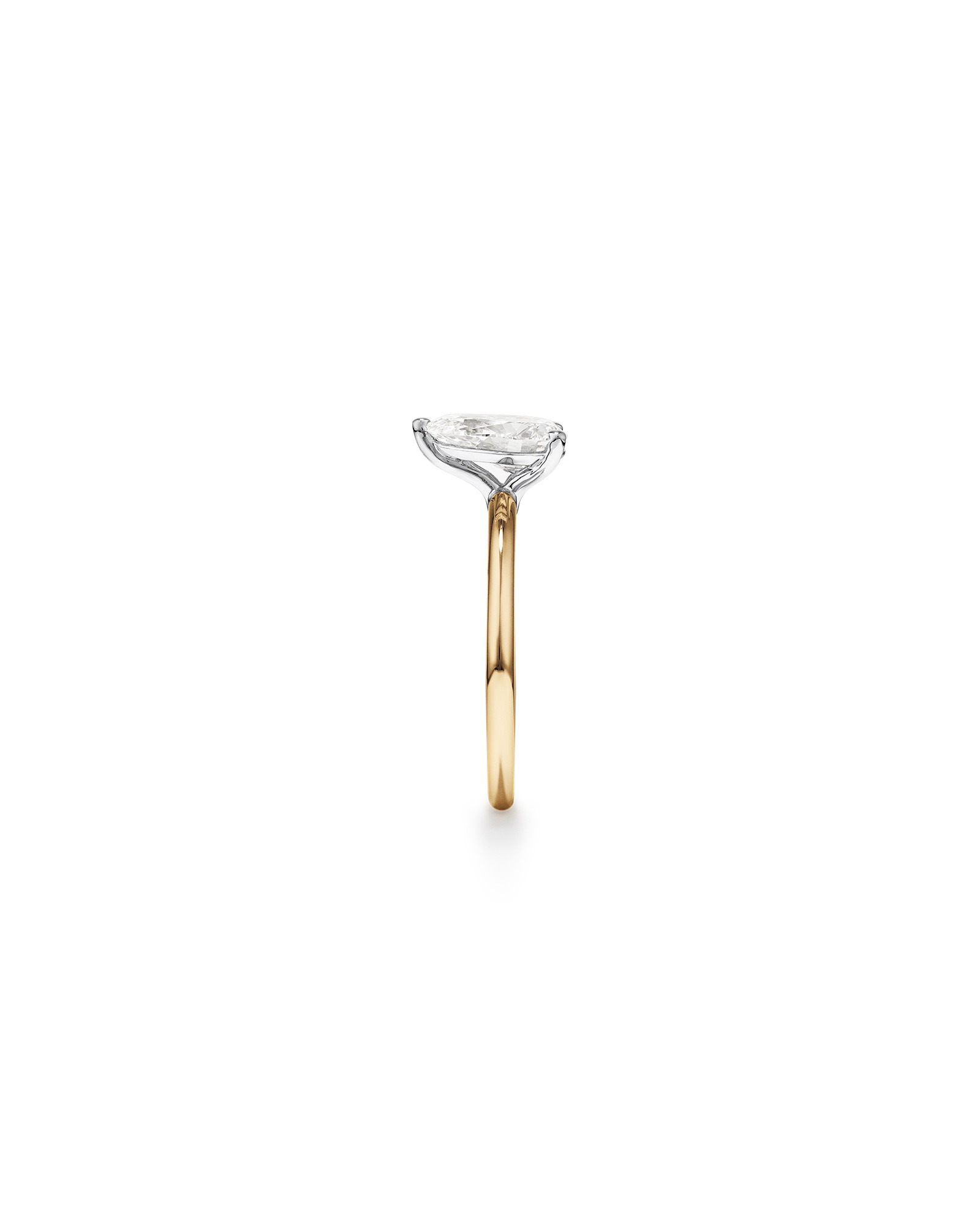 Bague de fiançailles en diamant solitaire taillée par Pear Labory, 1,25 carat or jaune et blanc 14 carats