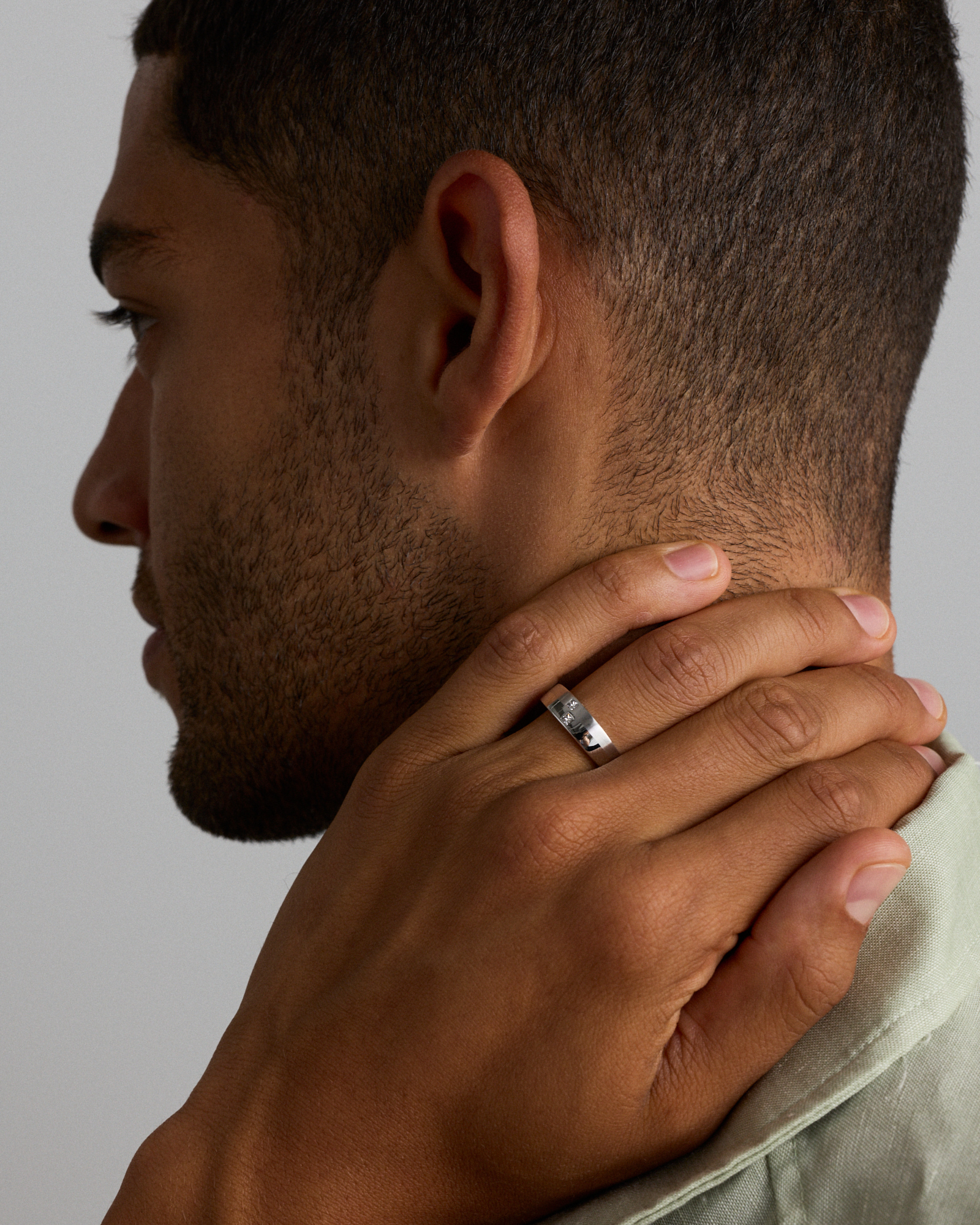 Men's Ring with Diamonds 10kt White Gold