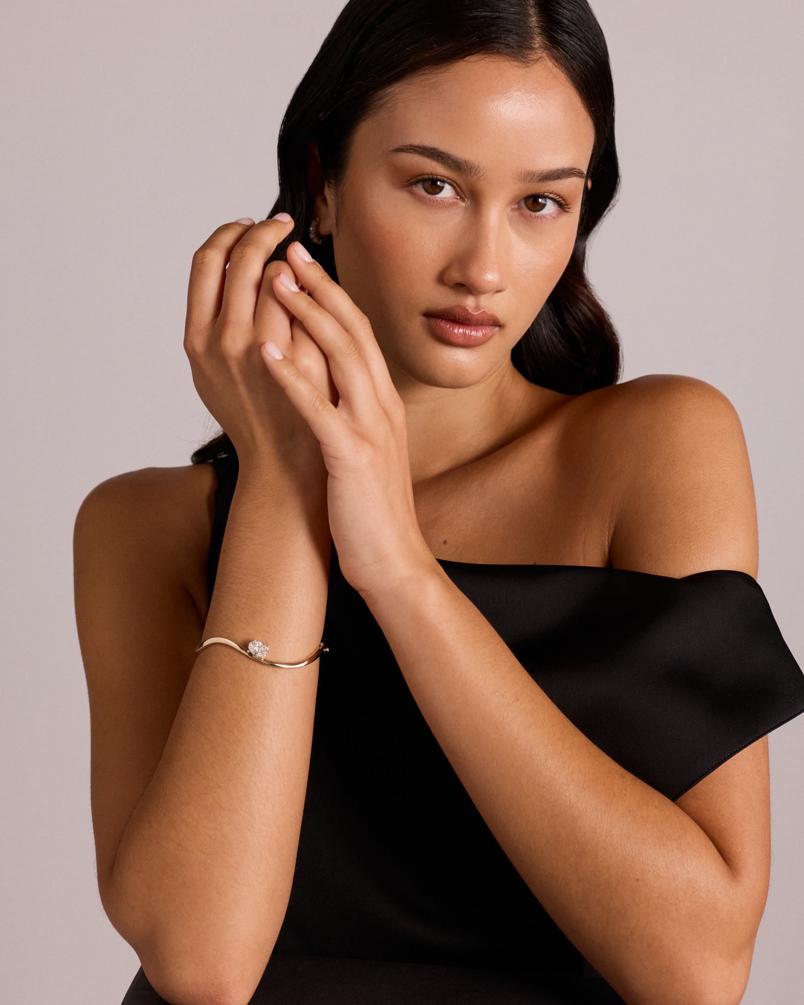 2.00 Carat TW Laboratory-Grown Diamond Oval Twist Bangle in 10kt Yellow Gold