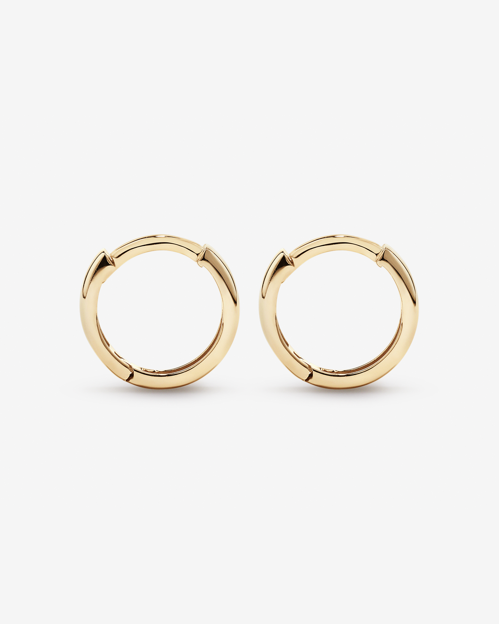 12mm Medium Polished Huggie Earrings in 10kt Yellow Gold