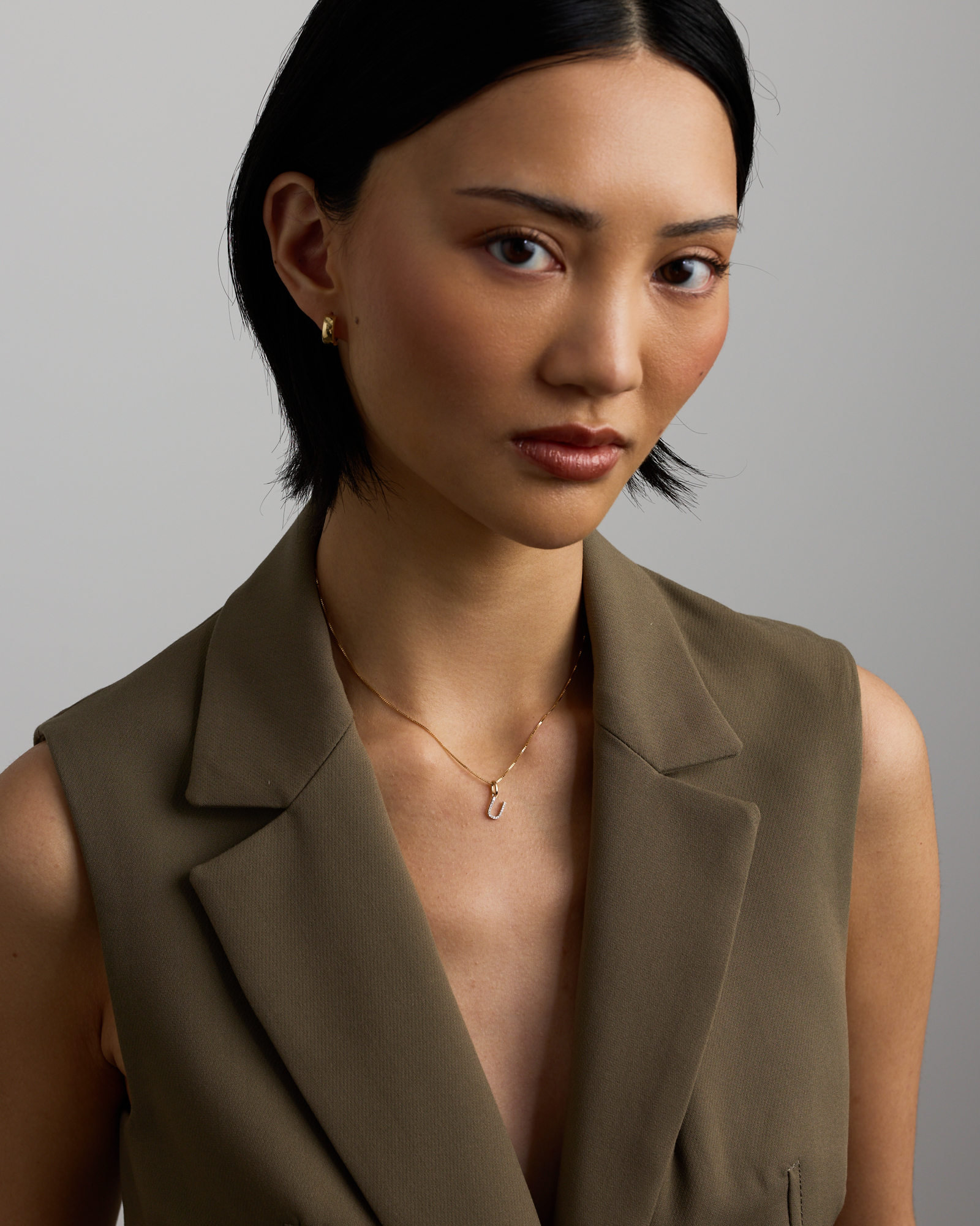 Diamond Letter U Initial Pendant in 10kt Yellow Gold