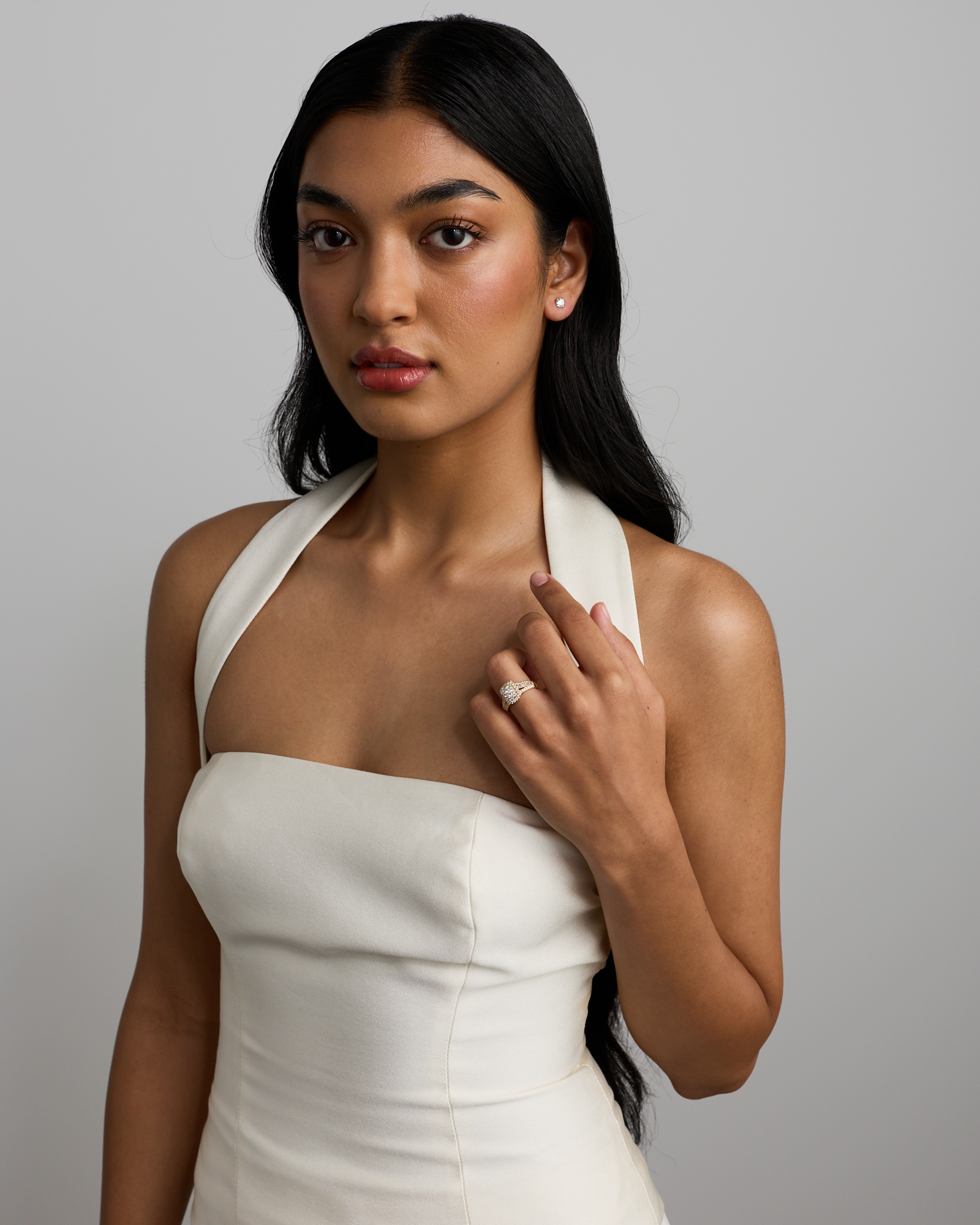 1.25 Carat TW Round Brilliant and Baguette Cluster Diamond Ring in 14kt Yellow Gold