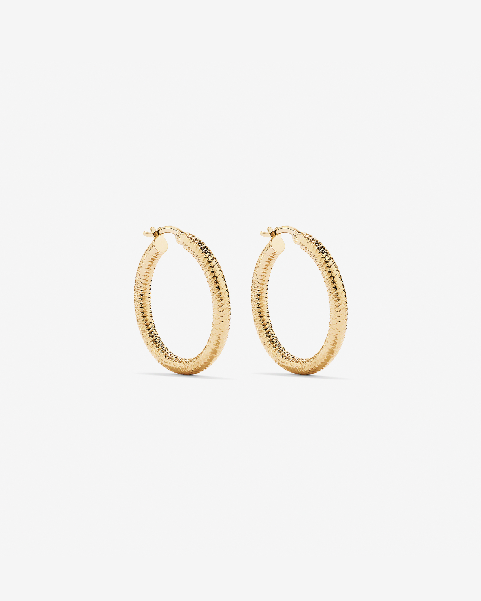 Diamond-Cut Hoop Earrings in 18Kt Vermeil
