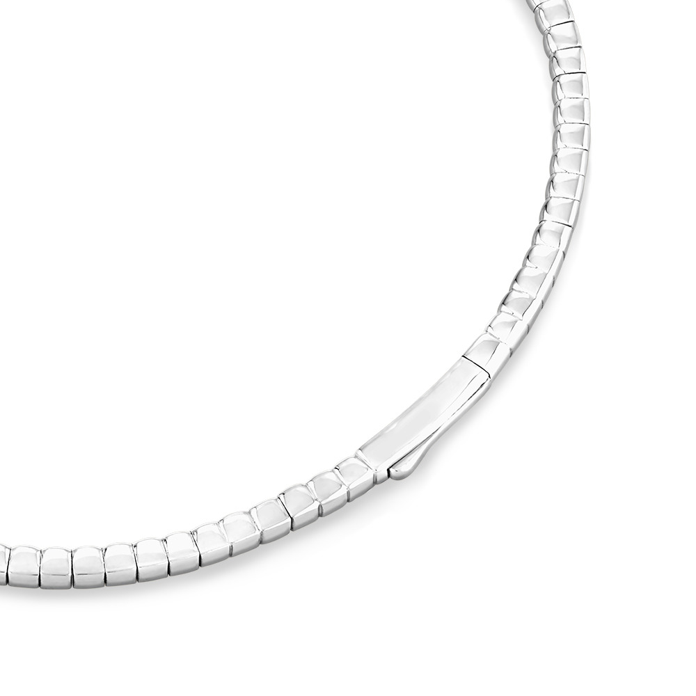 0.68 Carat TW Diamond Row Flex Bangle in 10kt White Gold