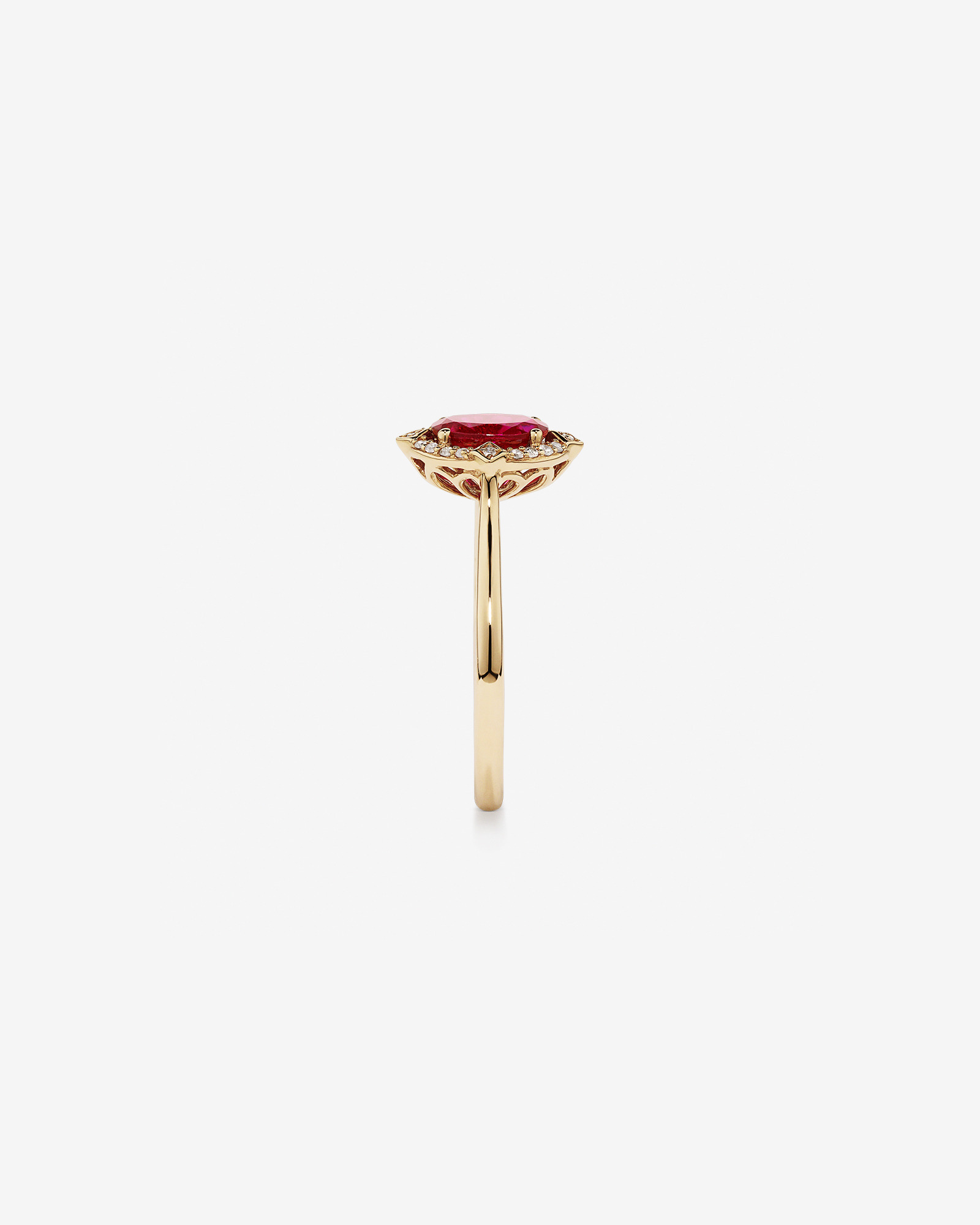 Bague halo en or jaune 10 kt avec rubis créé taille ovale et diamants