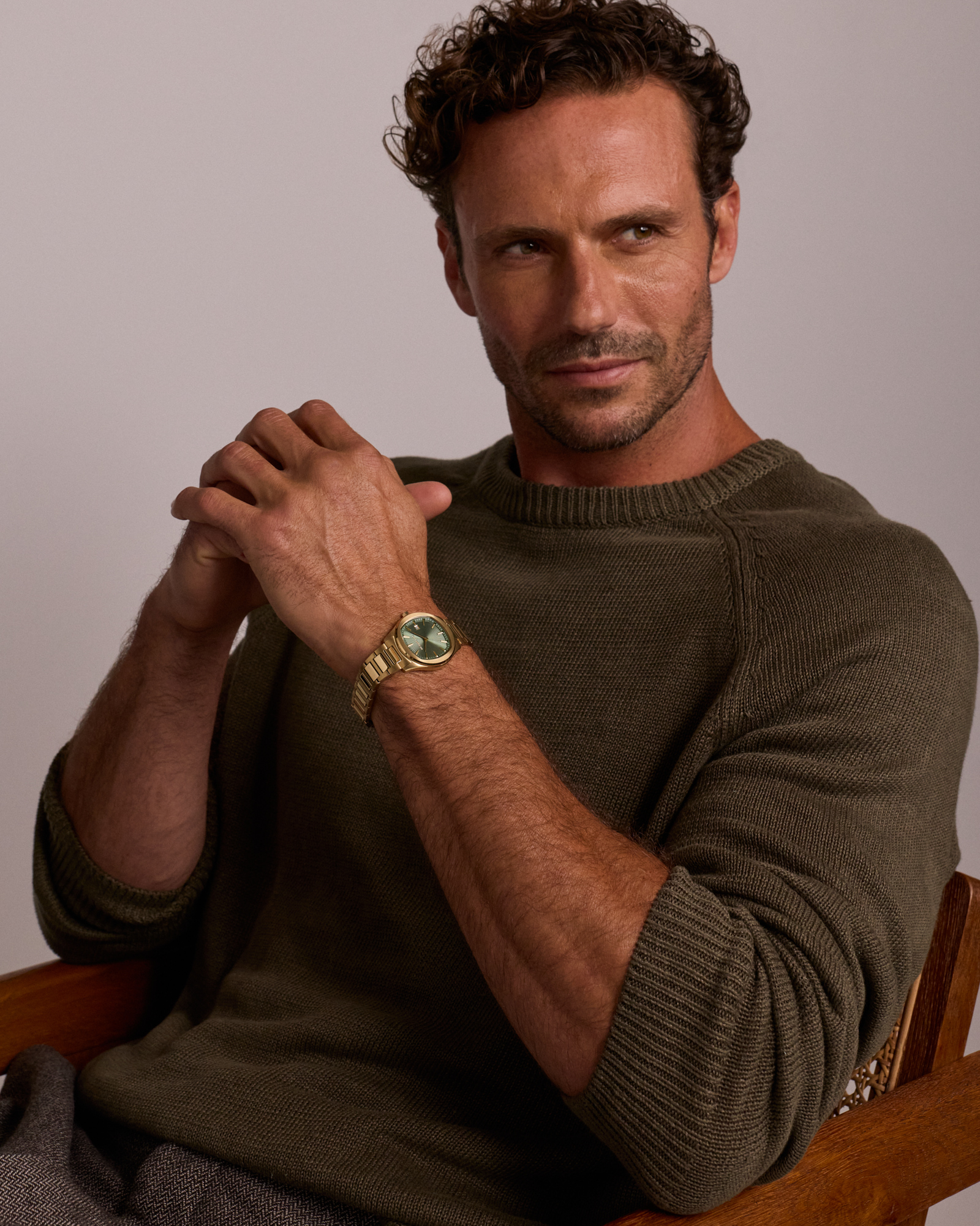 Quartz Watch in Gold Tone with Sunray-Patterned Green Dial