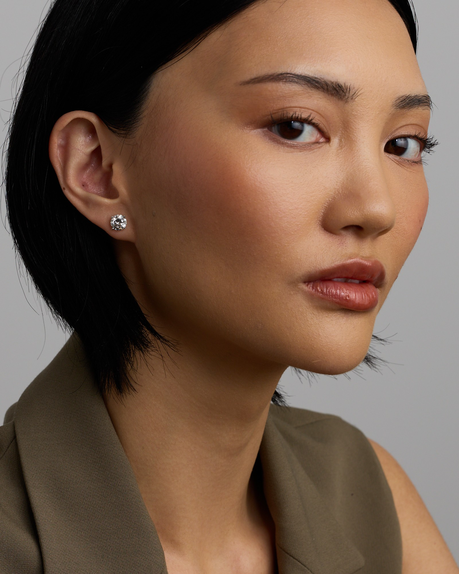 Boucles d’oreilles en diamant solitaire en laboratoire de 3,00 carats TW en or blanc 14 carats