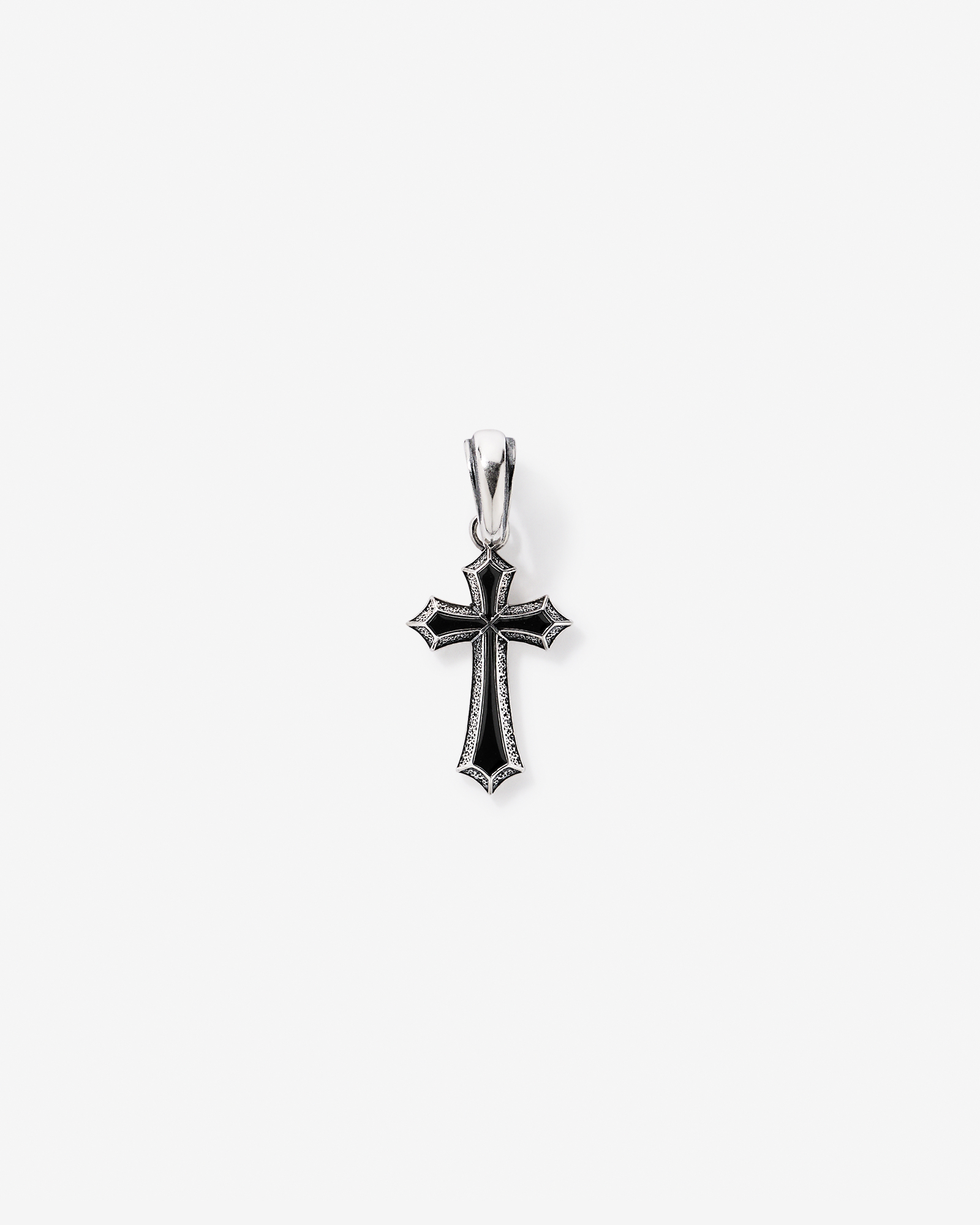 Pendentif croix en argent sterling et émail noir