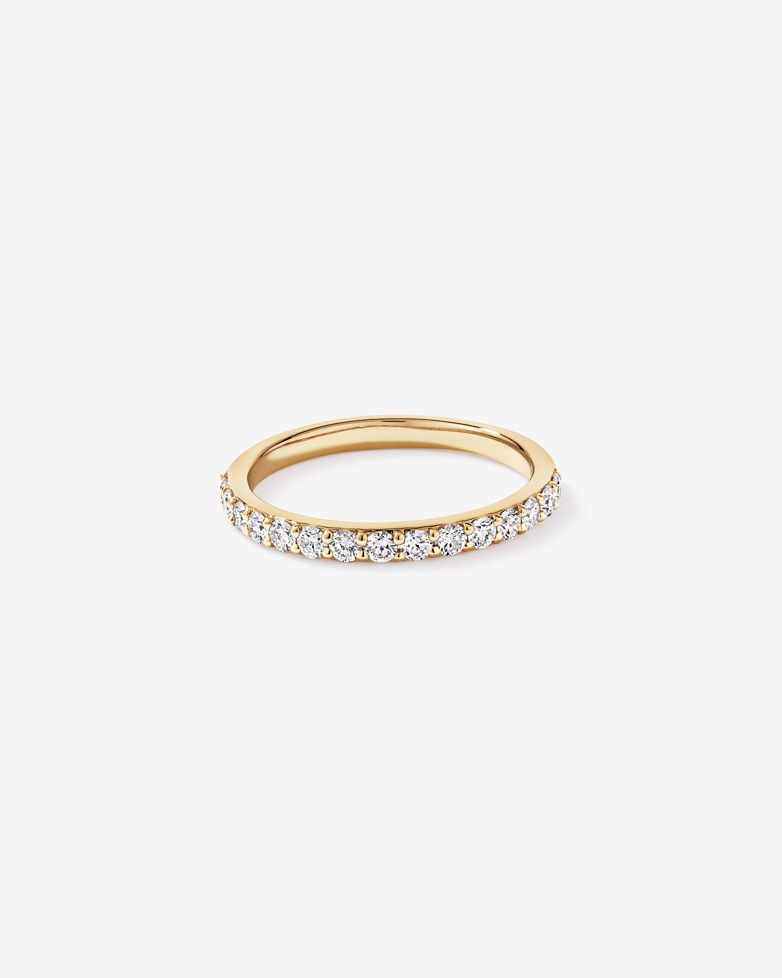 Alliance en or jaune 14 carats sertie d'un diamant rond brillant de synthèse 0,50 carat