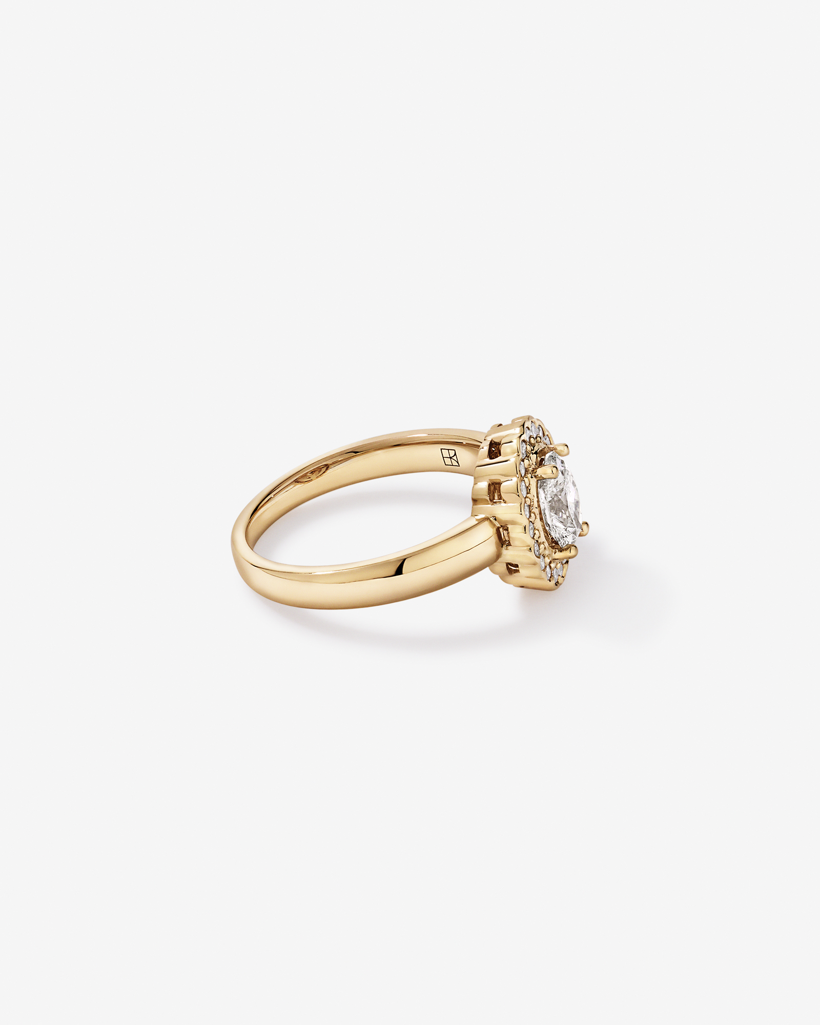 Carat TW Oval Diamond Floral Halo Ring 14kt Yellow Gold