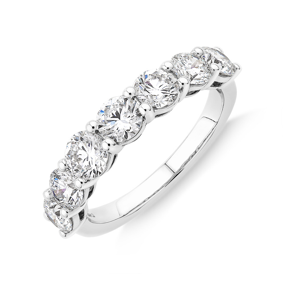 Alliance en or blanc 14 K avec diamants créés en laboratoire totalisant 2 ct