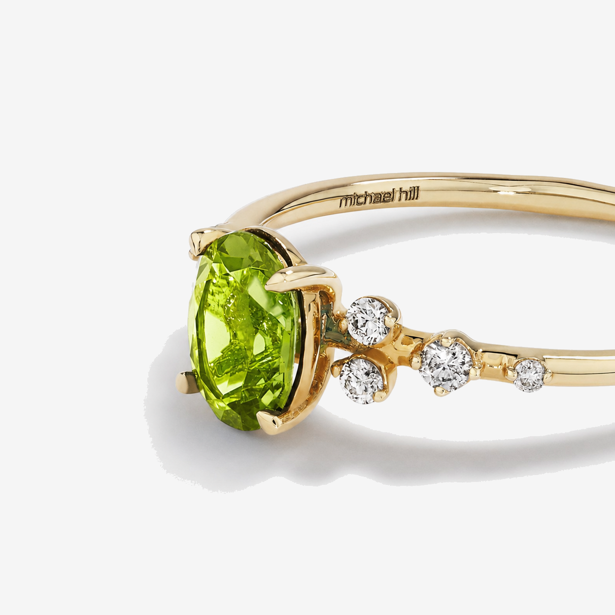 Peridot and 0.12 Carat TW Diamond Ring 10kt Yellow Gold