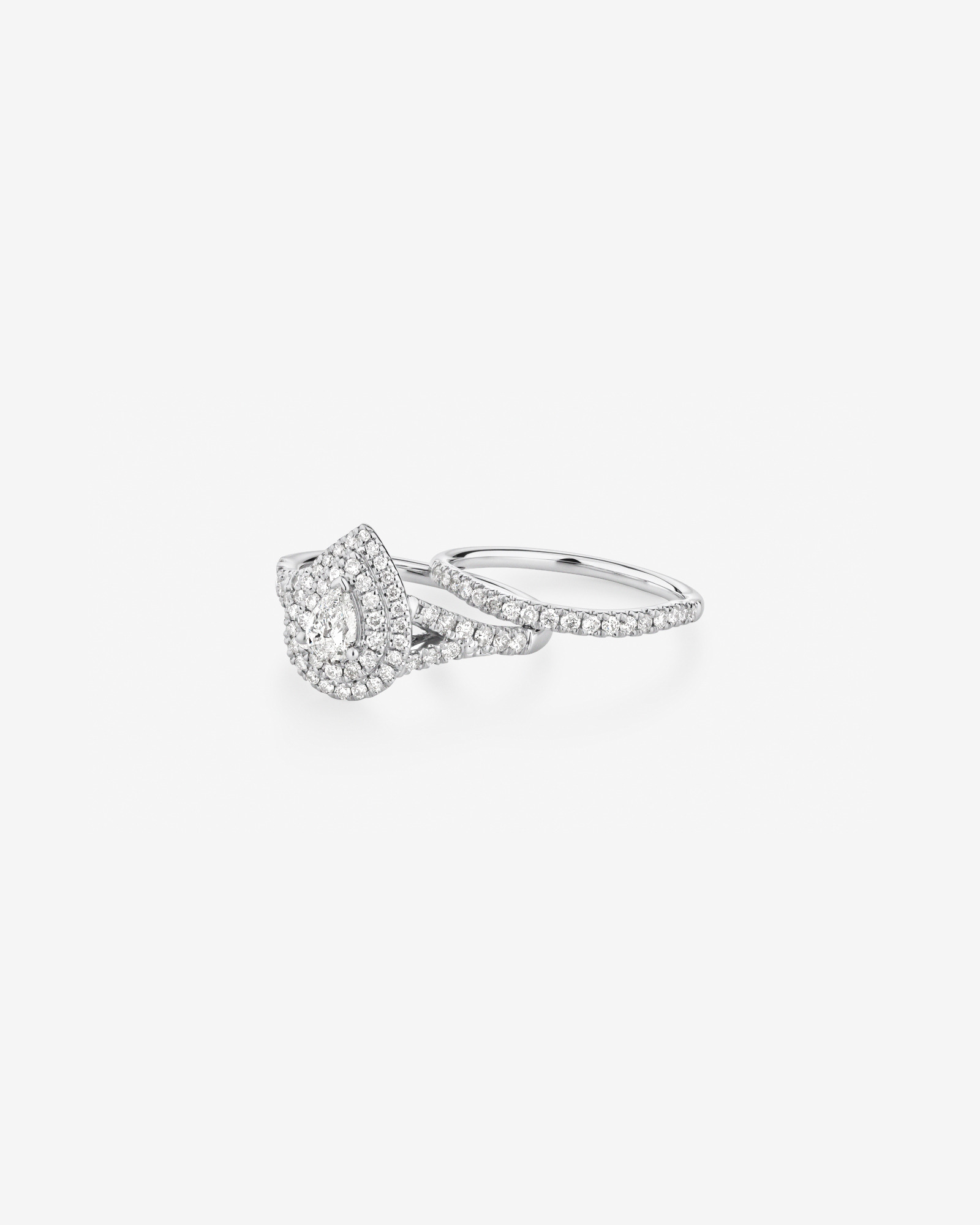 Ensemble nuptial en or blanc 14 K avec diamants totalisant 1 ct