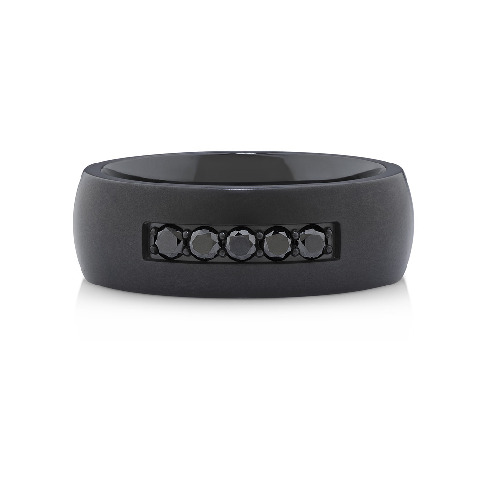 Bague en titane noir avec diamants noirs traités