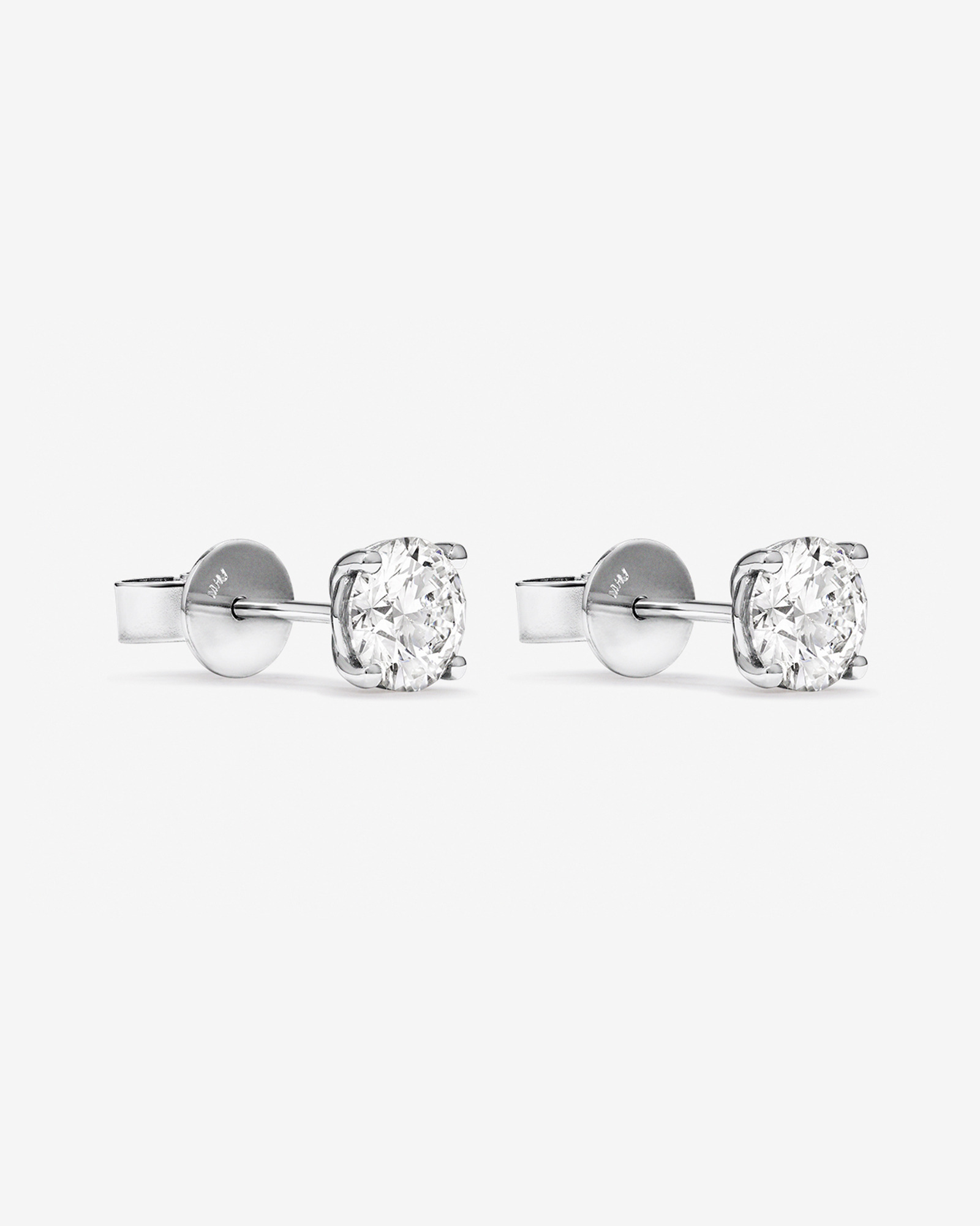 Boucles d’oreilles en diamant solitaire cultivées en laboratoire de 1,50 carat en or blanc 14 carats