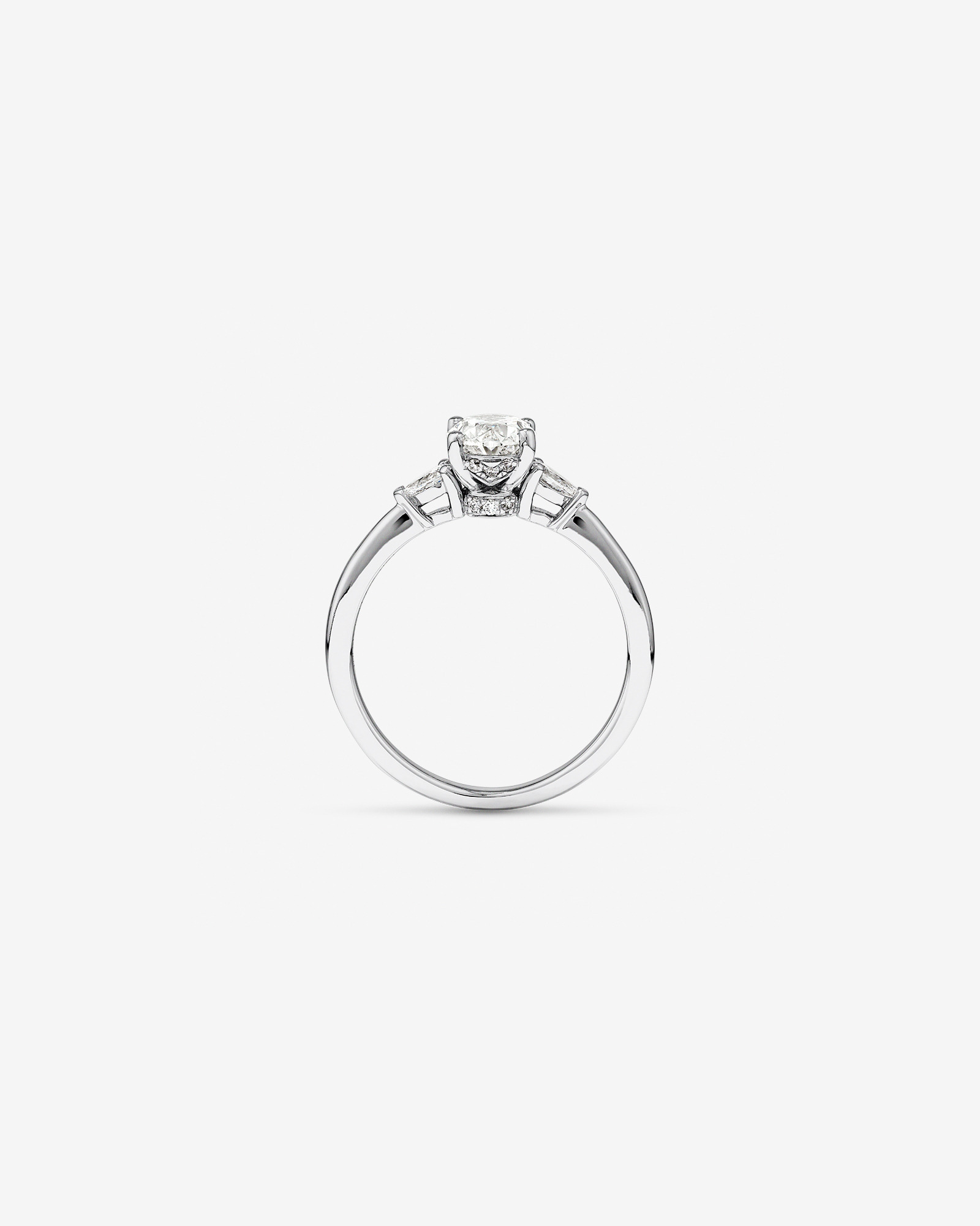 1,10 carat Poids Total Bague de Fiançailles à Trois Pierres en Ovale et Poire en Or Blanc 18kt
