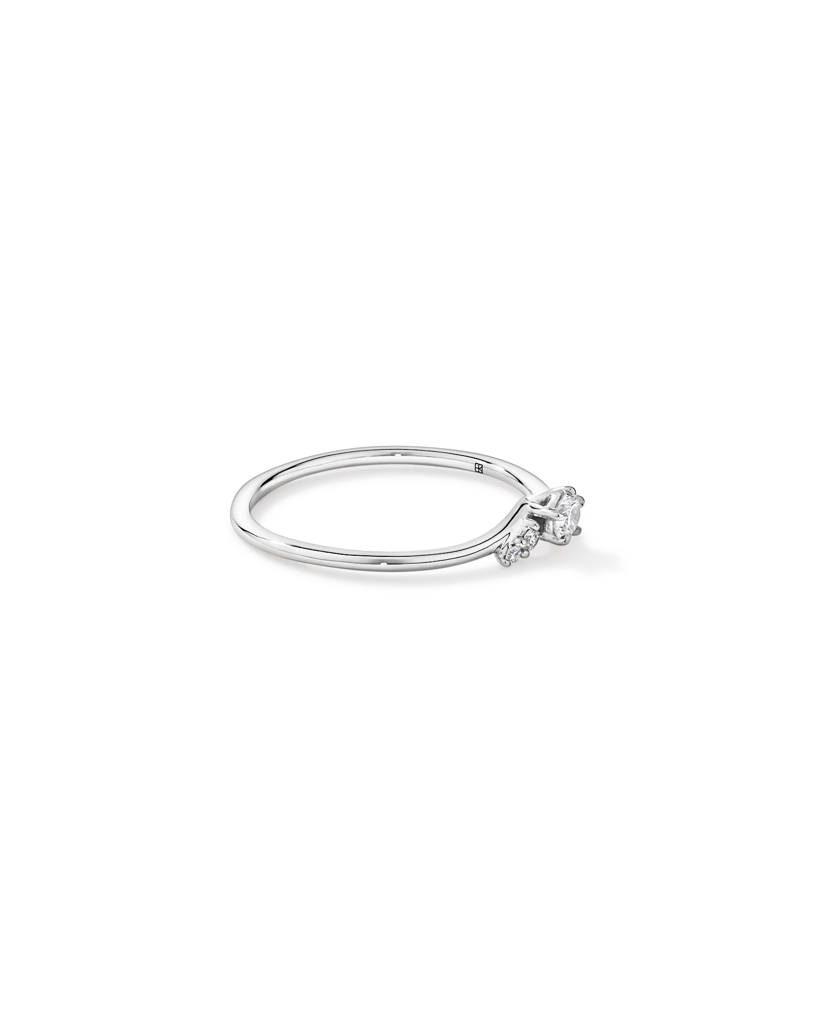 0.15TW Round Brilliant Laboratory-Grown Diamond Chevron Promise Ring 10kt Gold