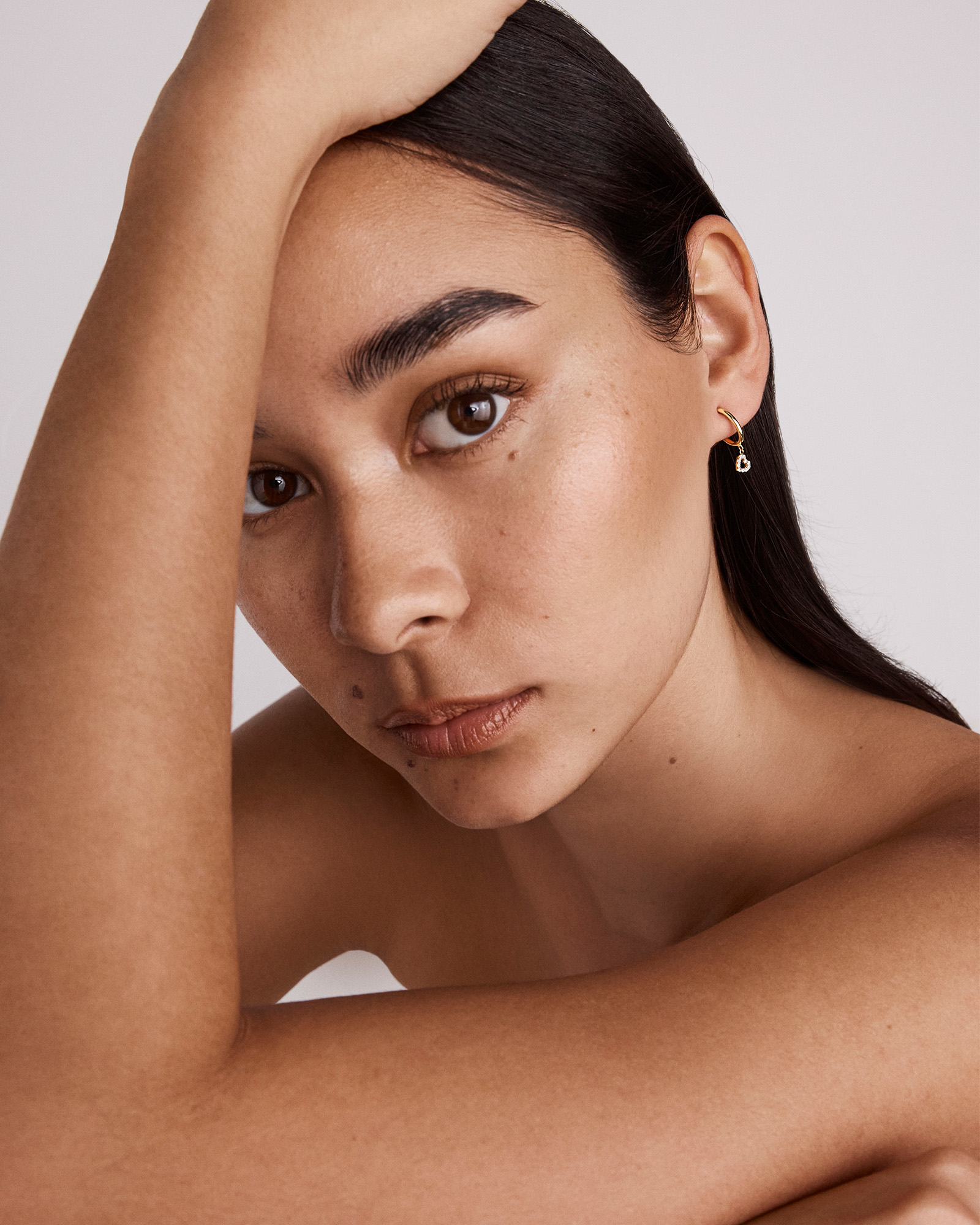 Cubic Zirconia Open Heart Charm Hoop Stud Earrings in 10kt Yellow Gold