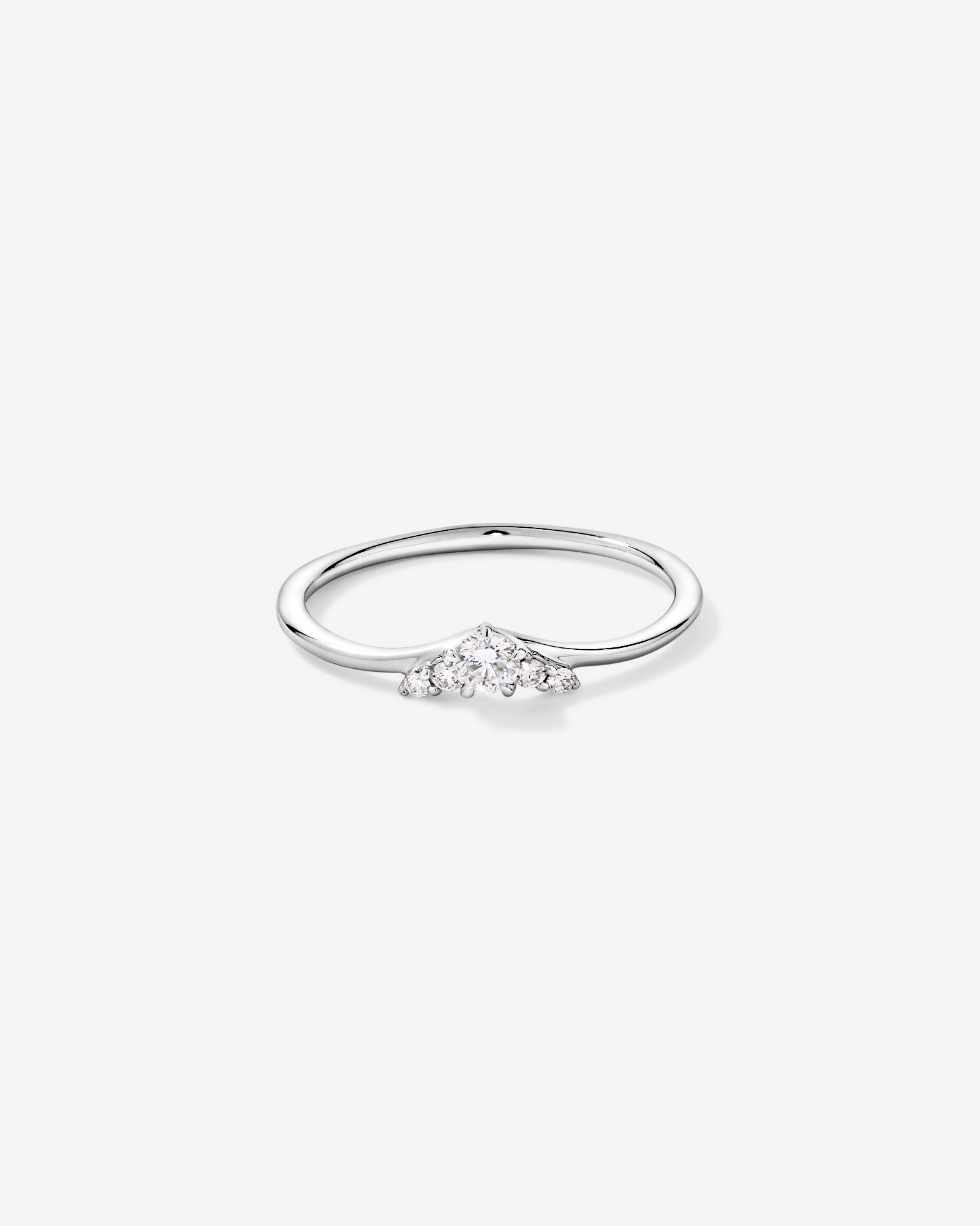 0.15TW Round Brilliant Laboratory-Grown Diamond Chevron Promise Ring 10kt Gold