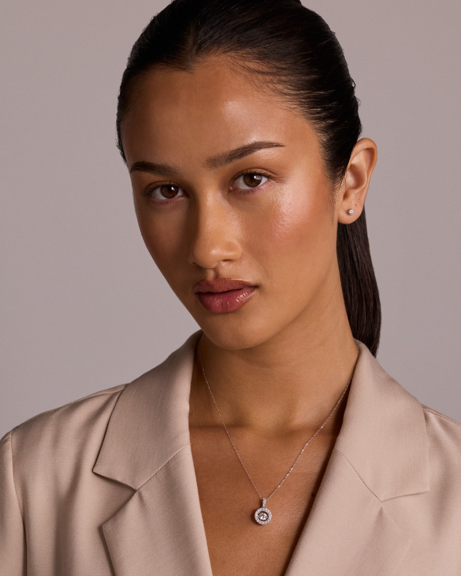 Lume Lab Round Pendant with 1.00 Carat TW of Laboratory-Grown Diamonds in 10kt Gold