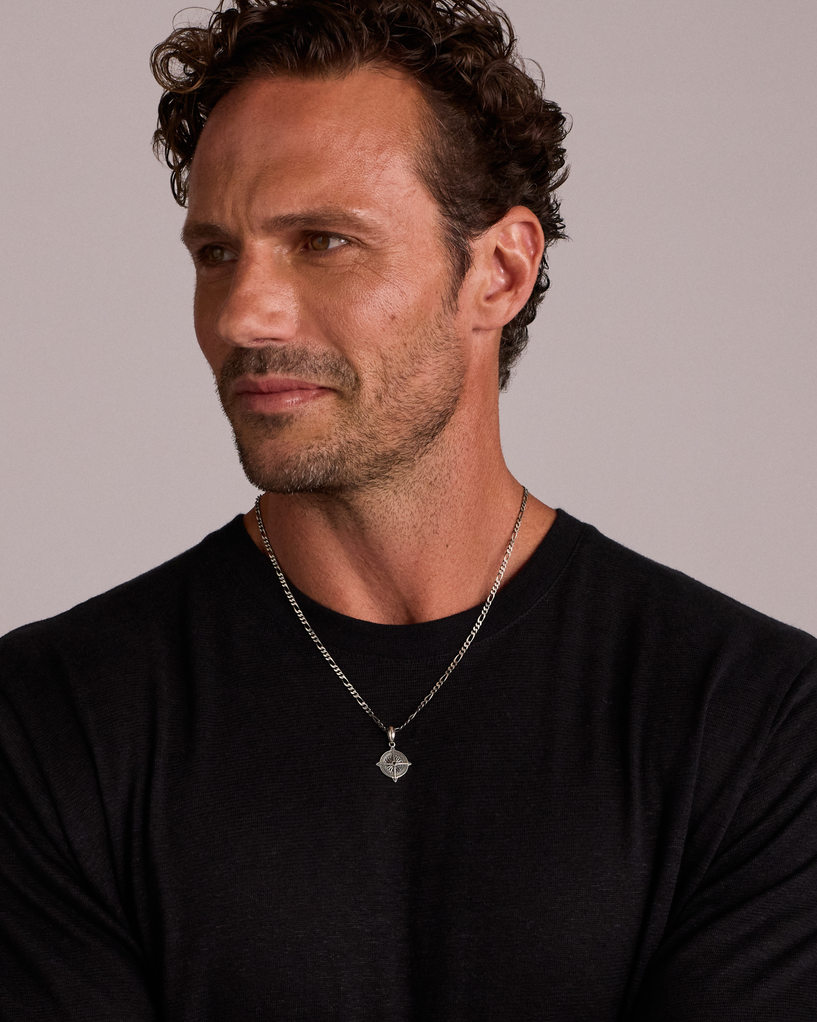 Pendentif Boussole avec Diamant Noir en Argent Sterling