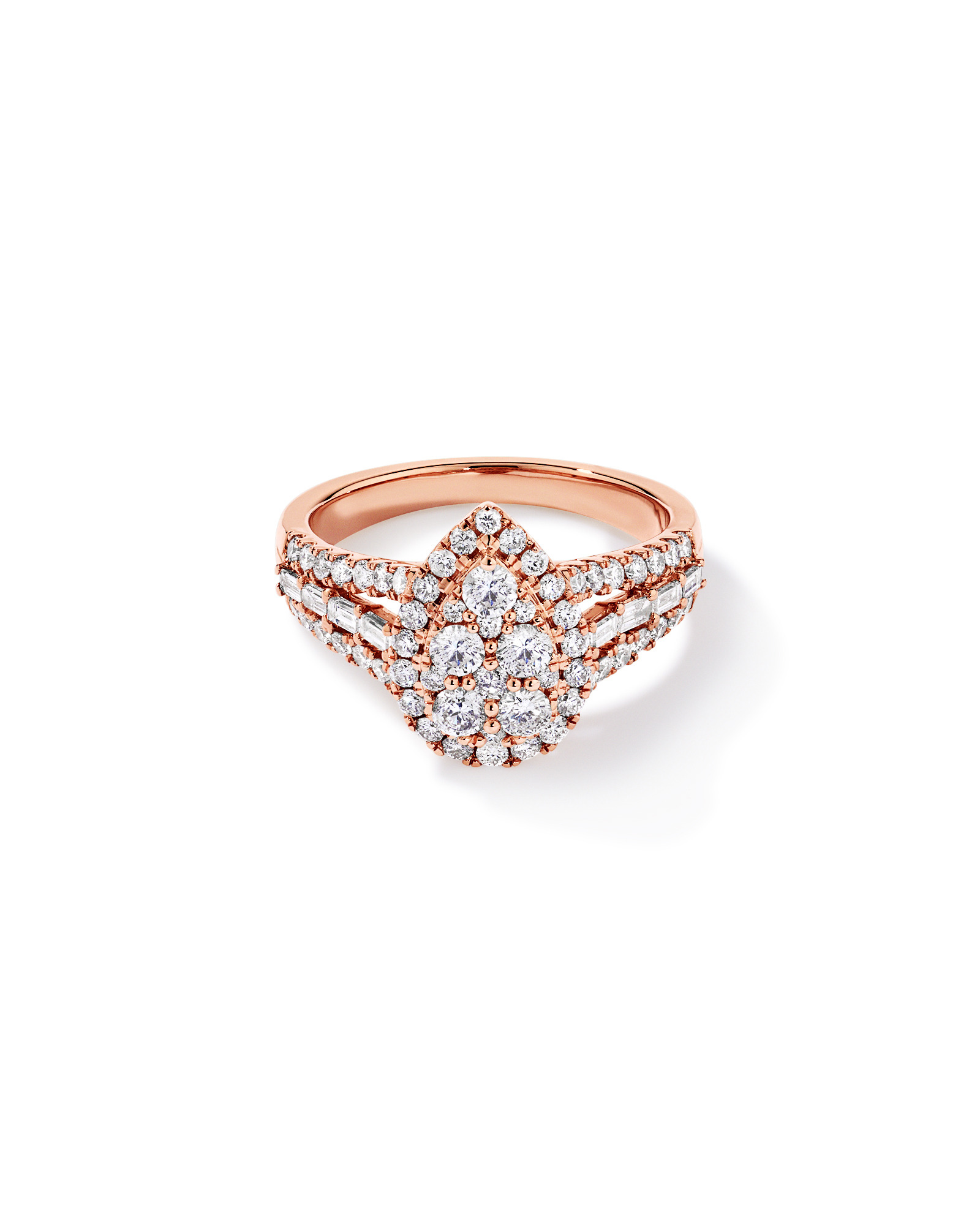 Bague en or rose 14 carats sertie de diamants ronds brillants et baguettes, pour un total 1,25 carat.