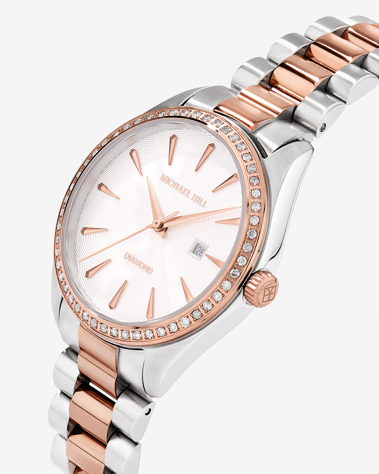 Montre pour femme avec 0,60 carat de diamants sertis sur la lunette en acier inoxydable ton rose