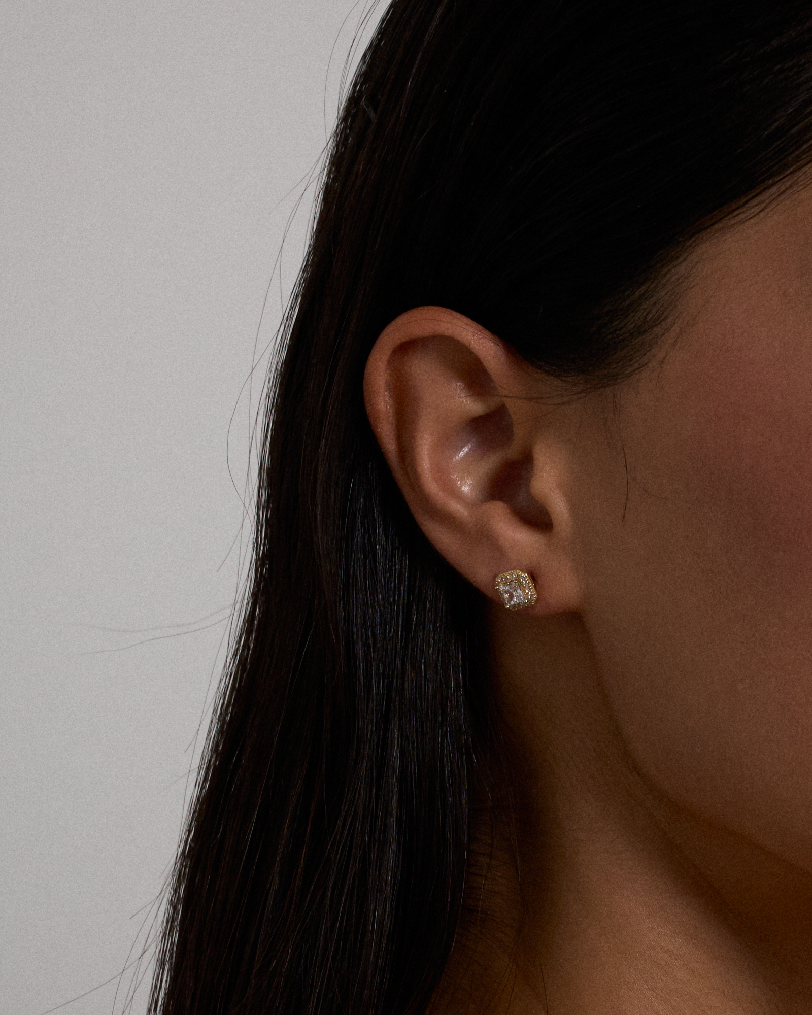 Halo Stud Earring in 18kt Vermeil with Cubic Zirconia