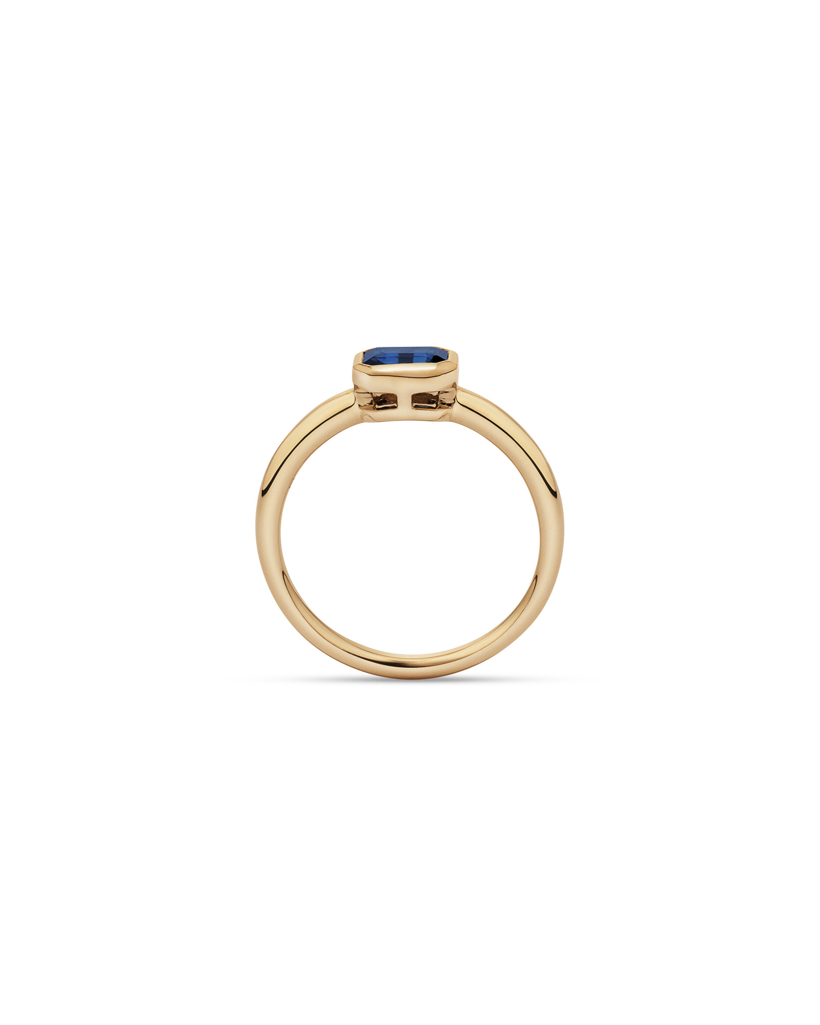Bague sertie de lunette à lunettes émeraude en saphir australien or jaune 10 carats
