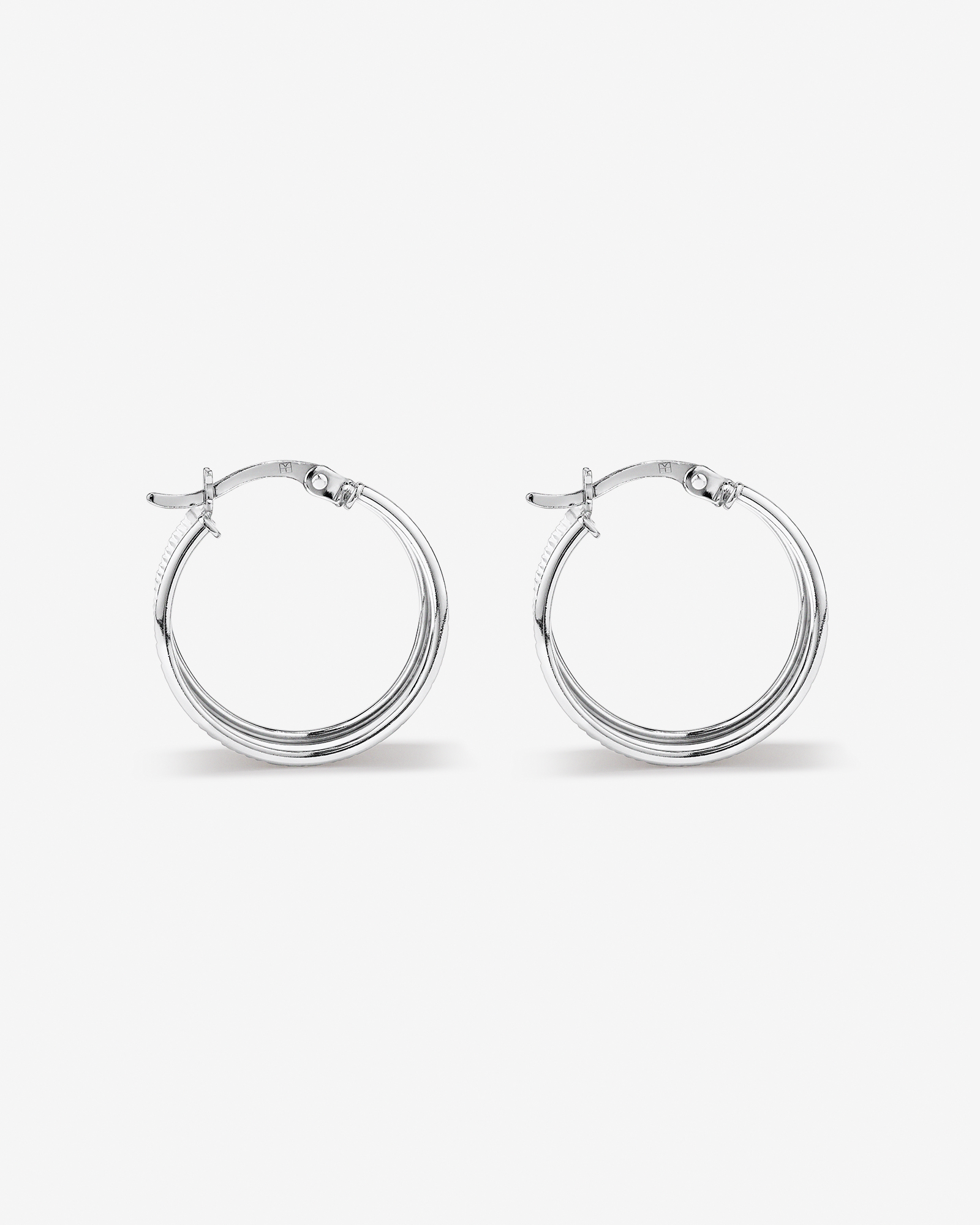 Boucles d'oreilles huggies créoles évasées à nervures de 8 mm en argent sterling
