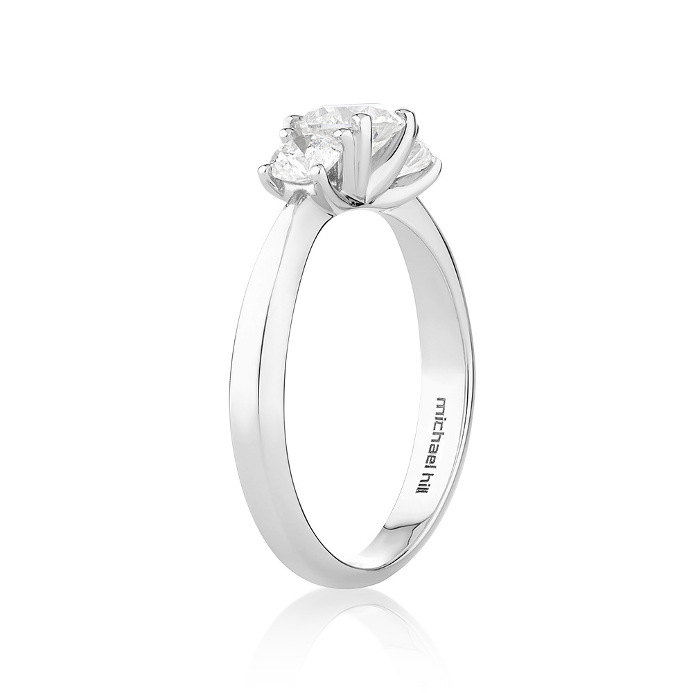 Bague de fiançailles en or blanc 14 K avec diamants totalisant 1 ct