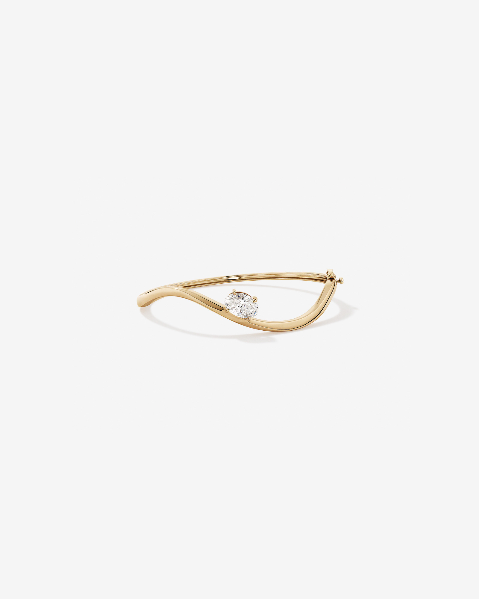 2.00 Carat TW Laboratory-Grown Diamond Oval Twist Bangle in 10kt Yellow Gold