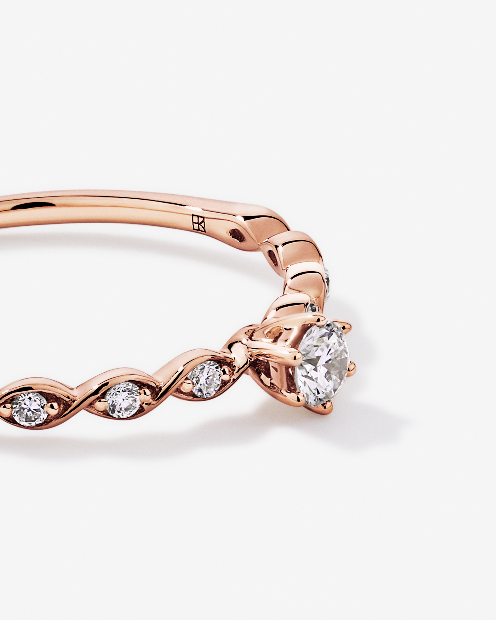 Bague de promesse en or rose 10 carats avec diamant rond brillant laboratoire (poids total 0,17 carat)