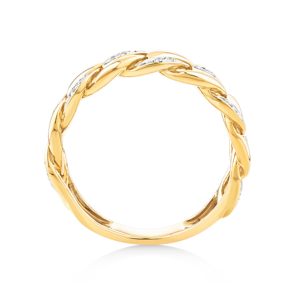 Curb Link Ring with 0.15 Carat TW of Diamonds in 10kt Yellow Gold
