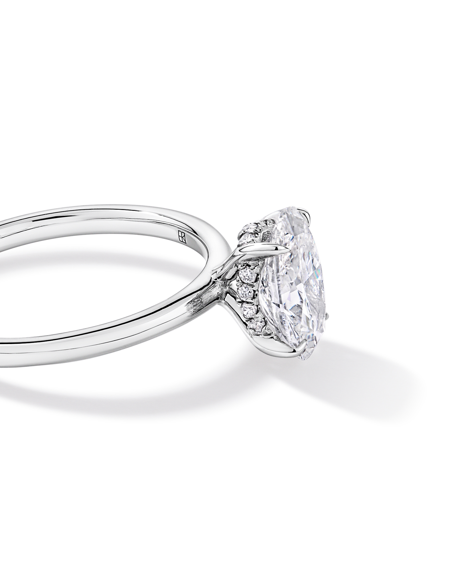 1.57TW Oval Laboratory-Grown Diamond Solitaire Ring 14kt Gold