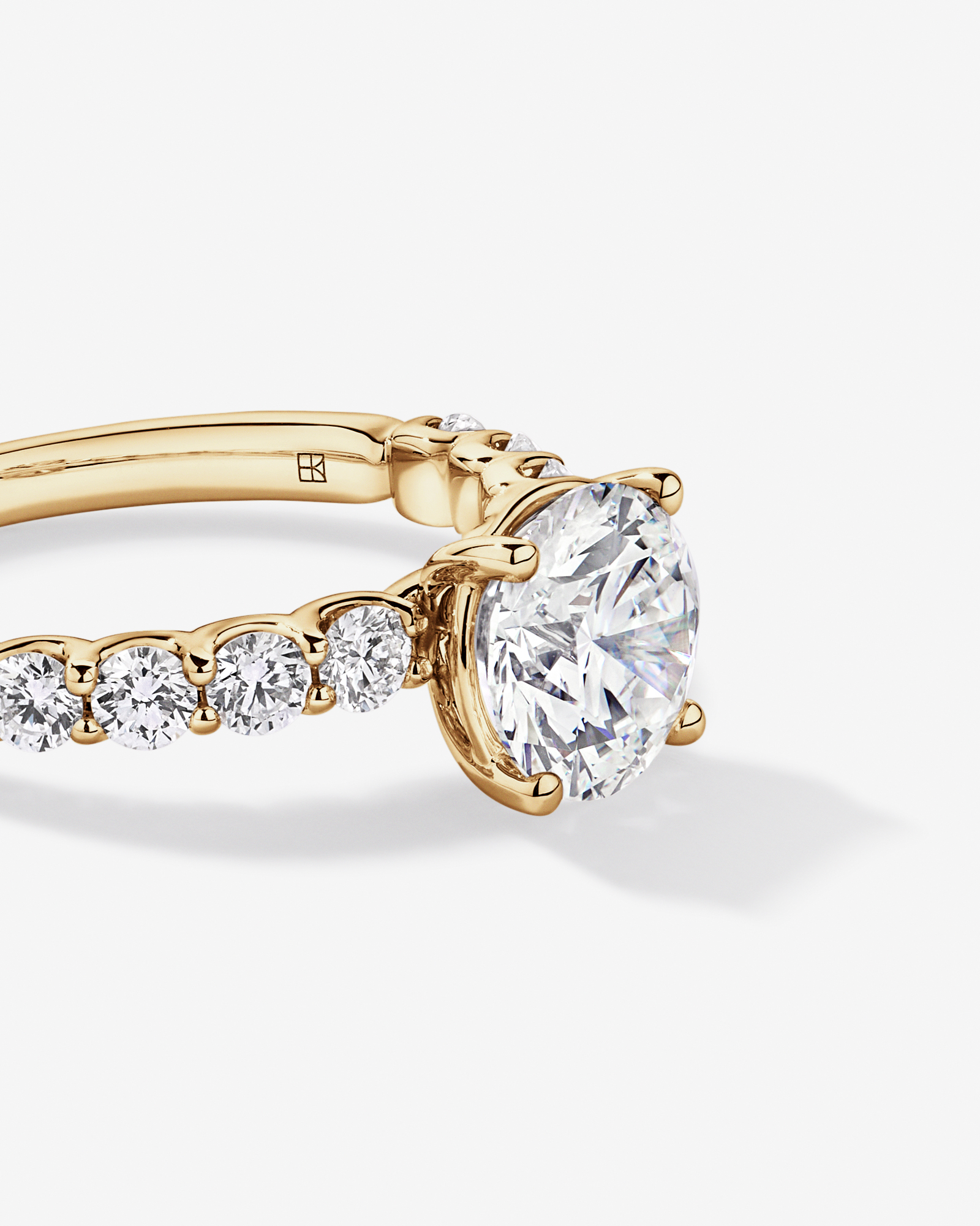2.75TW Round Brilliant Laboratory-Grown Diamond Engagement Ring 14kt Yellow Gold
