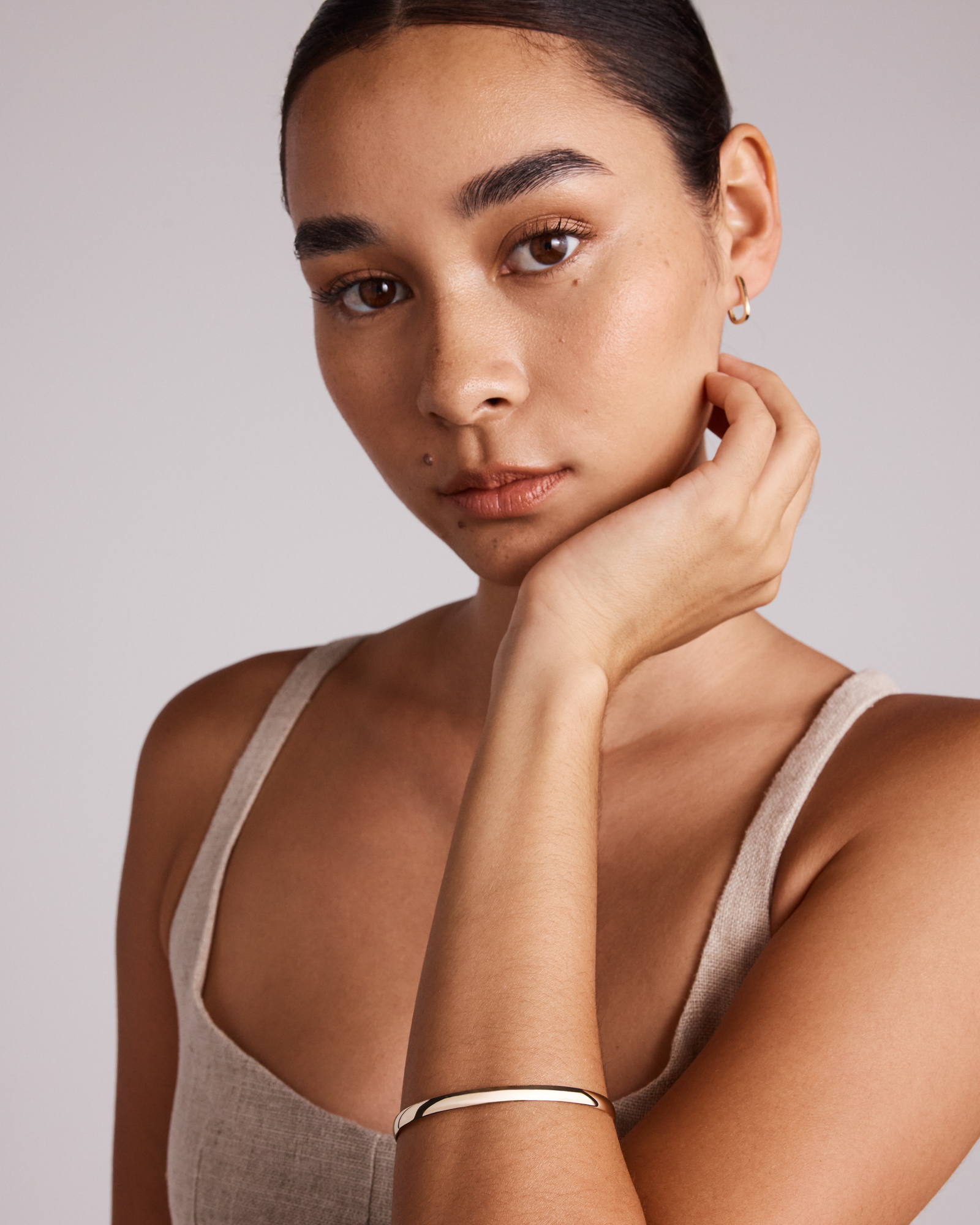 Bracelet rond solide de 65 mm (2,5") de largeur 4,7 mm en or jaune 10 carats